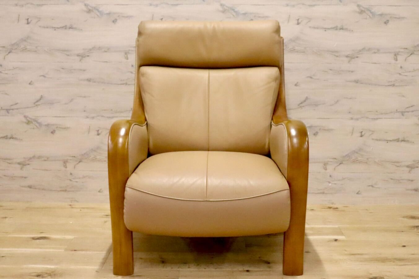 GMIK890A○karimoku / カリモク Direttore ディレトーレ 1人掛けソファ シングルソファ アームチェア 本革 ベージュ モダン 国産家具