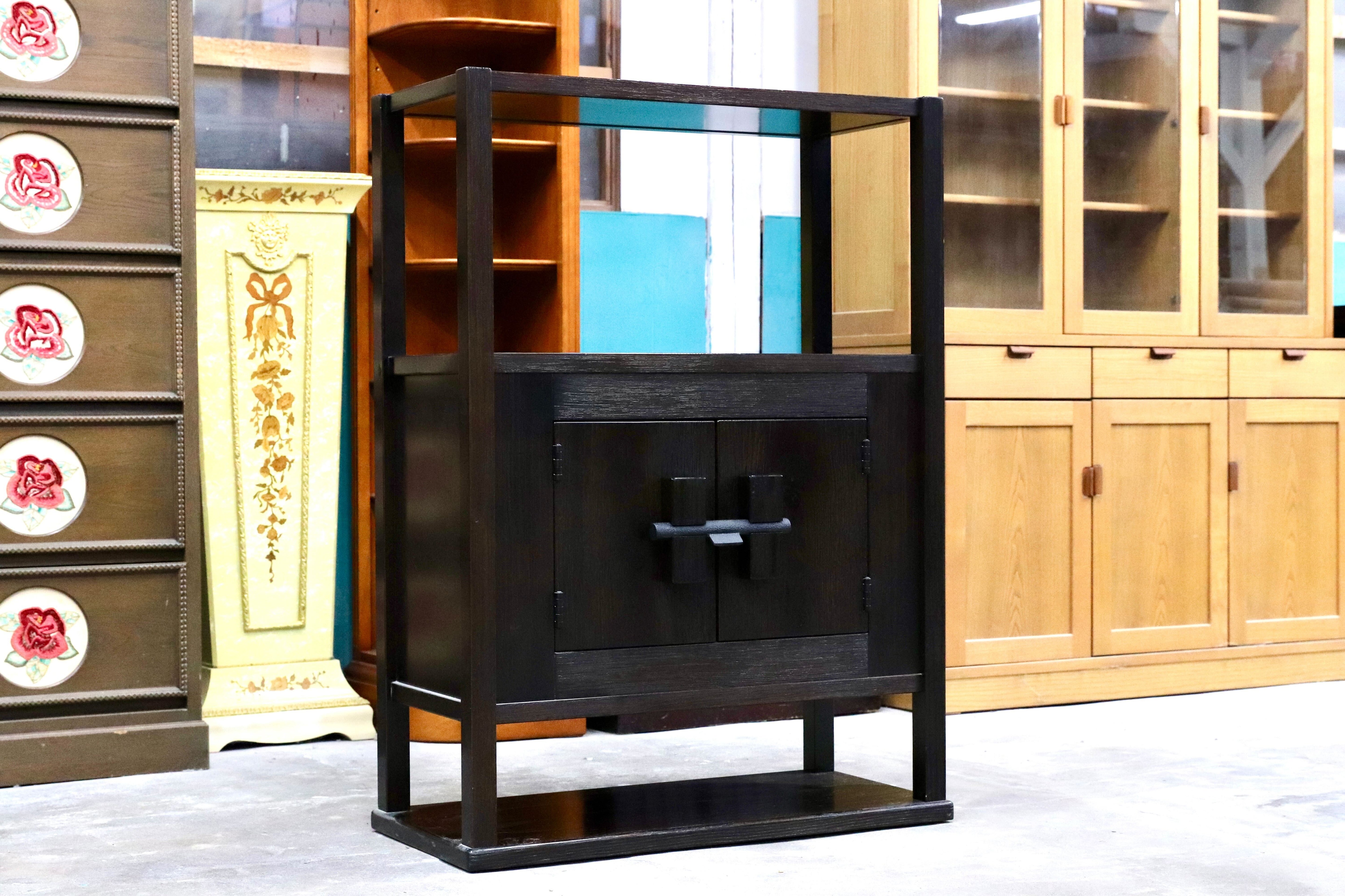 GMIH378○松岡漆工 現代和具 和モダン 飾り棚 キャビネット サイドボード リビングボード 浮造り加工 Matsuoka Nobuya 民芸家具 稀少