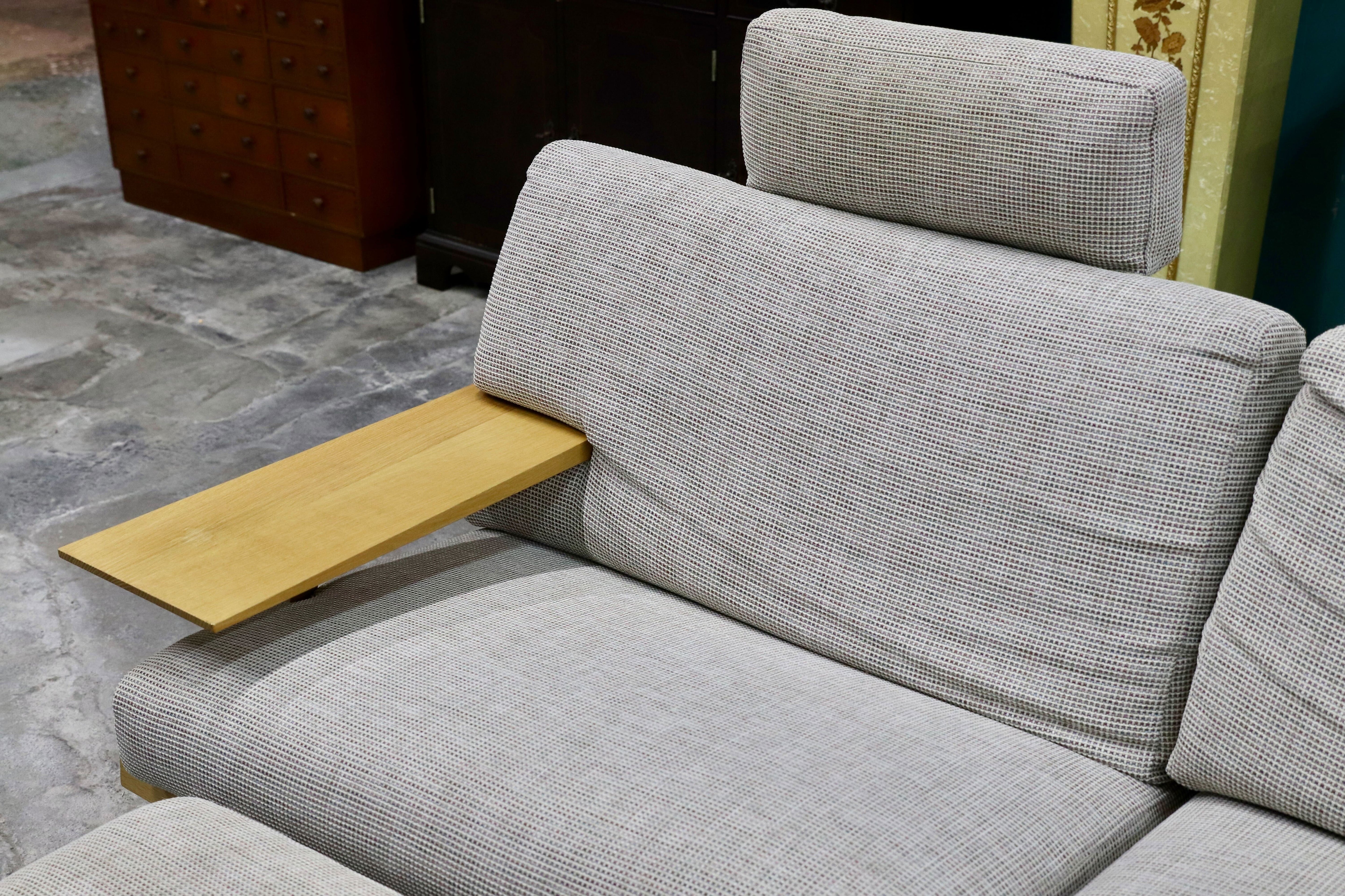 GMIK220○karimoku / カリモク WU47 3人掛けソファ トリプルソファ オーク ファブリック 北欧スタイル 国産家具 定価約53万