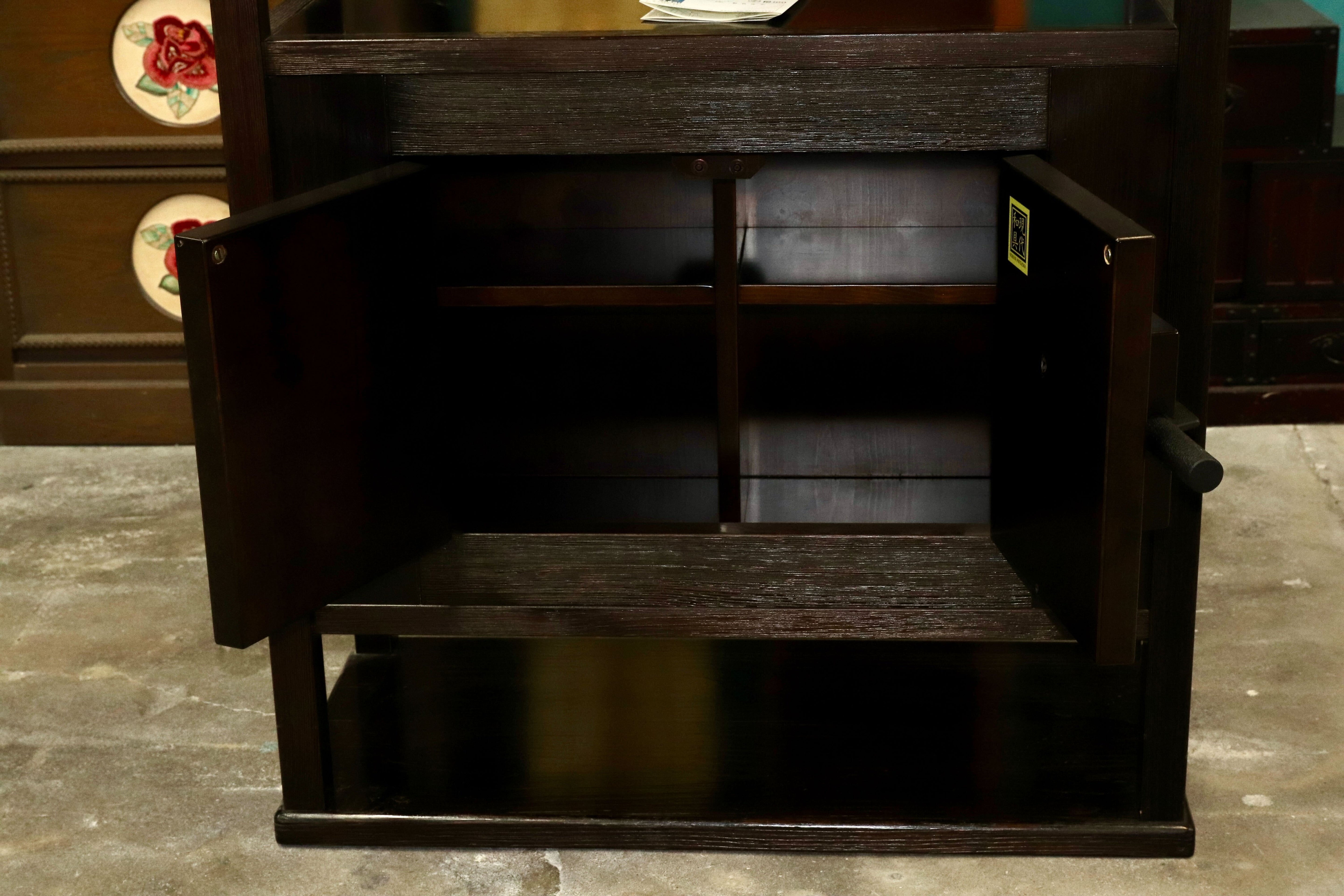 GMIH378○松岡漆工 現代和具 和モダン 飾り棚 キャビネット サイドボード リビングボード 浮造り加工 Matsuoka Nobuya 民芸家具 稀少