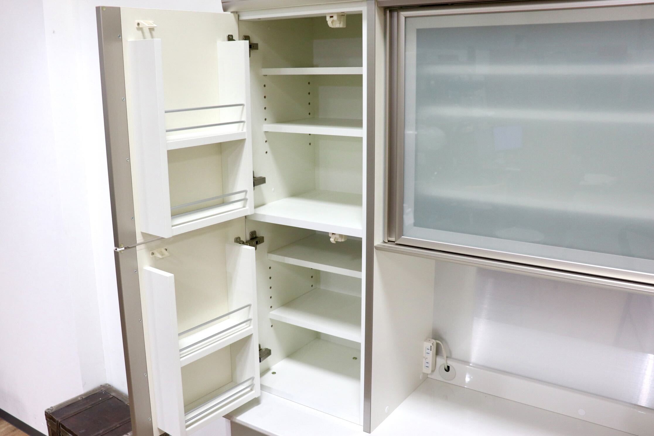 GMHH438○AYANO / 綾野製作所 キッチンボード ダイニングボード 食器棚 レンジボード スタイリッシュ モダン IDC大塚家具 約36万 展示品