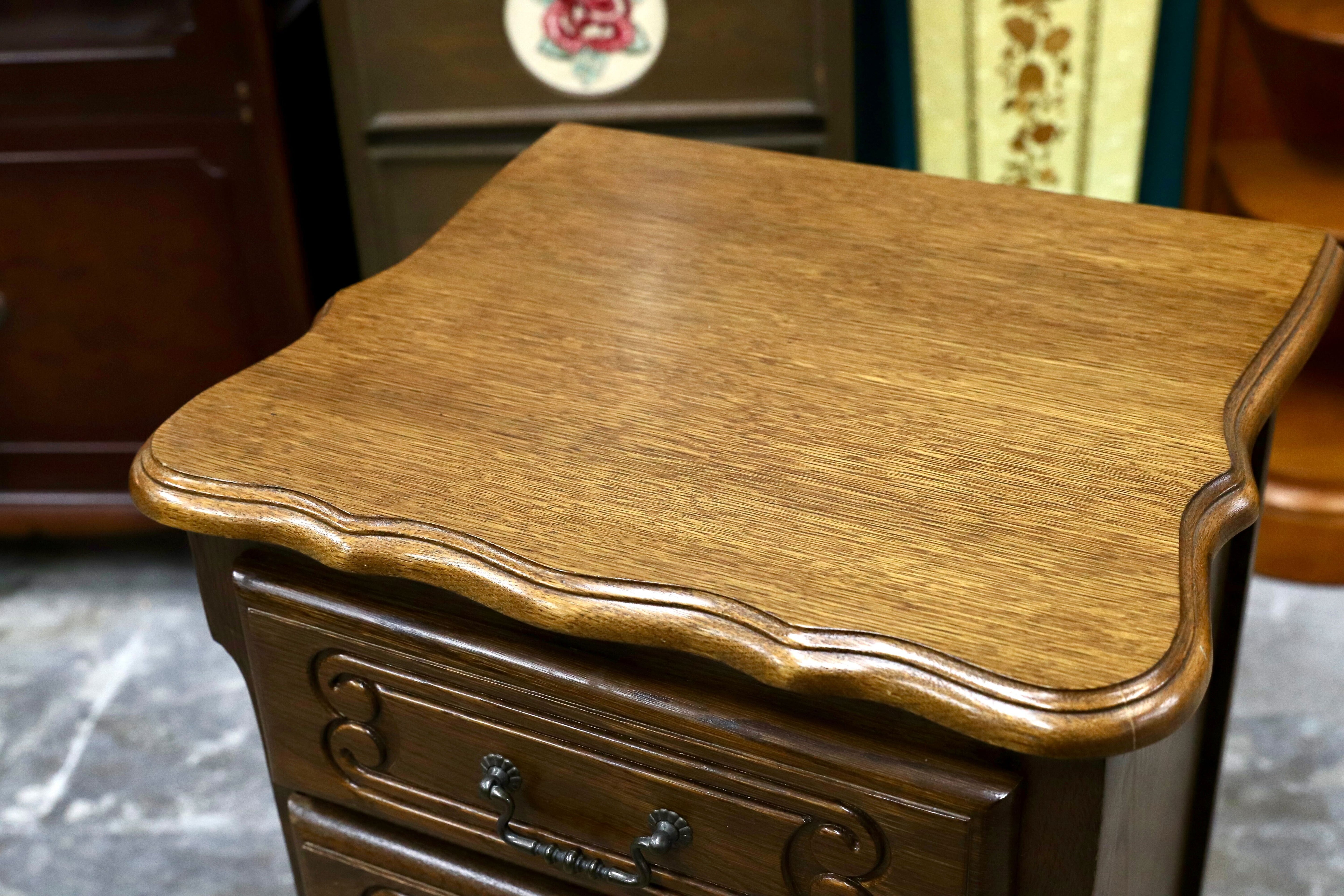 GMIH380A○三越家具 ルーマニア製 オーク無垢材 チェスト サイドボード 引出し収納 クラシック カントリー アンティーク