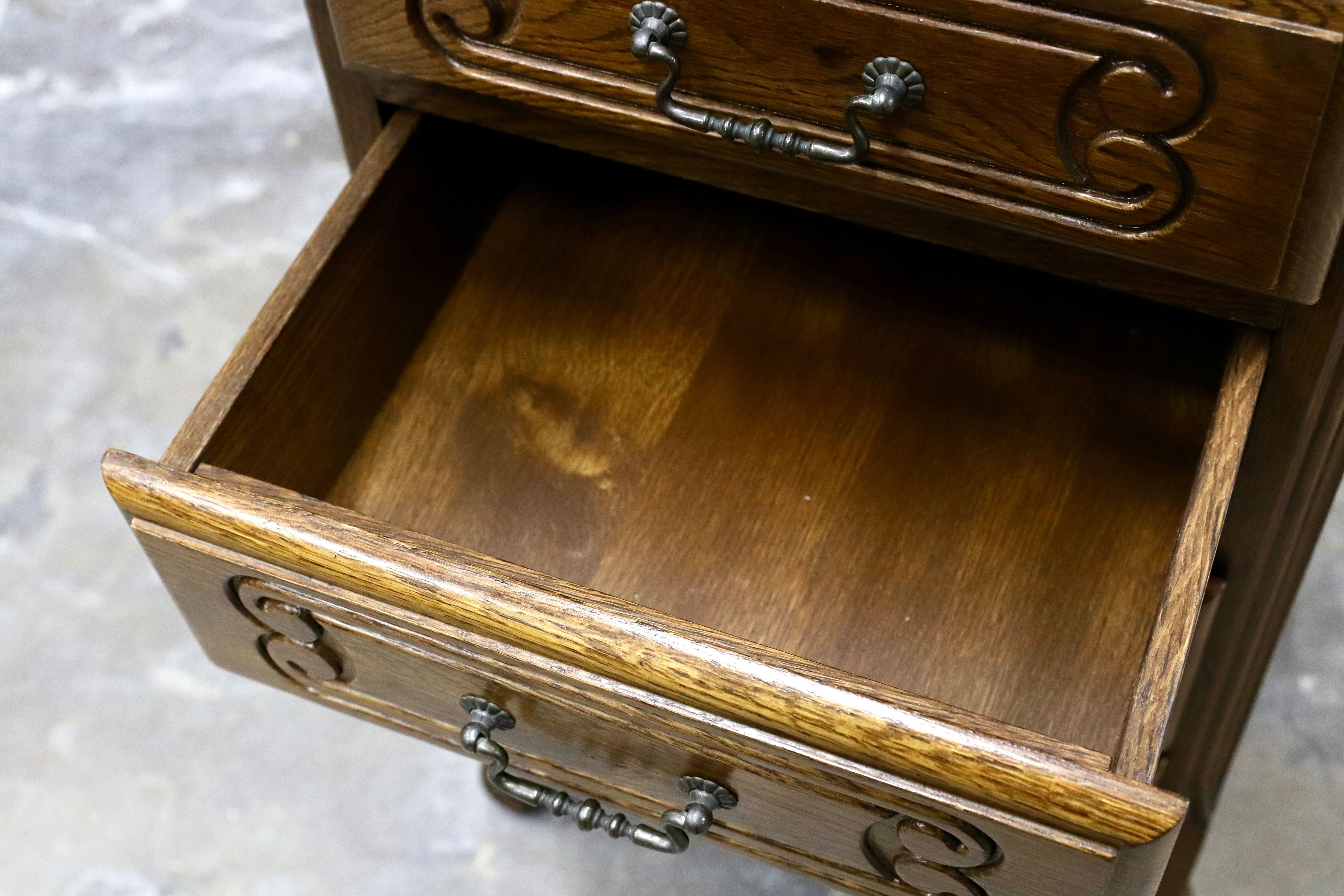 GMIH380A○三越家具 ルーマニア製 オーク無垢材 チェスト サイドボード 引出し収納 クラシック カントリー アンティーク