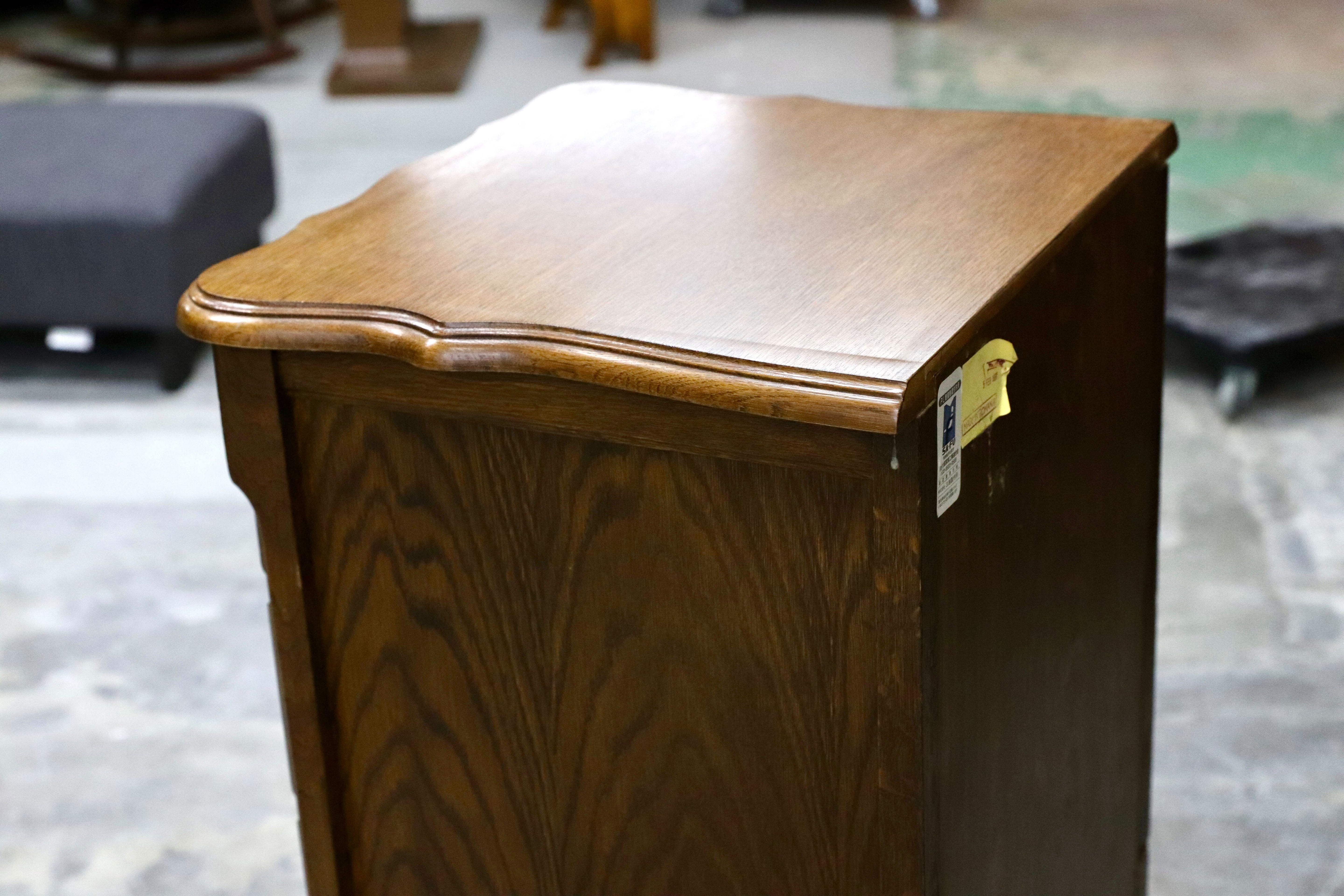 GMIH380A○三越家具 ルーマニア製 オーク無垢材 チェスト サイドボード 引出し収納 クラシック カントリー アンティーク