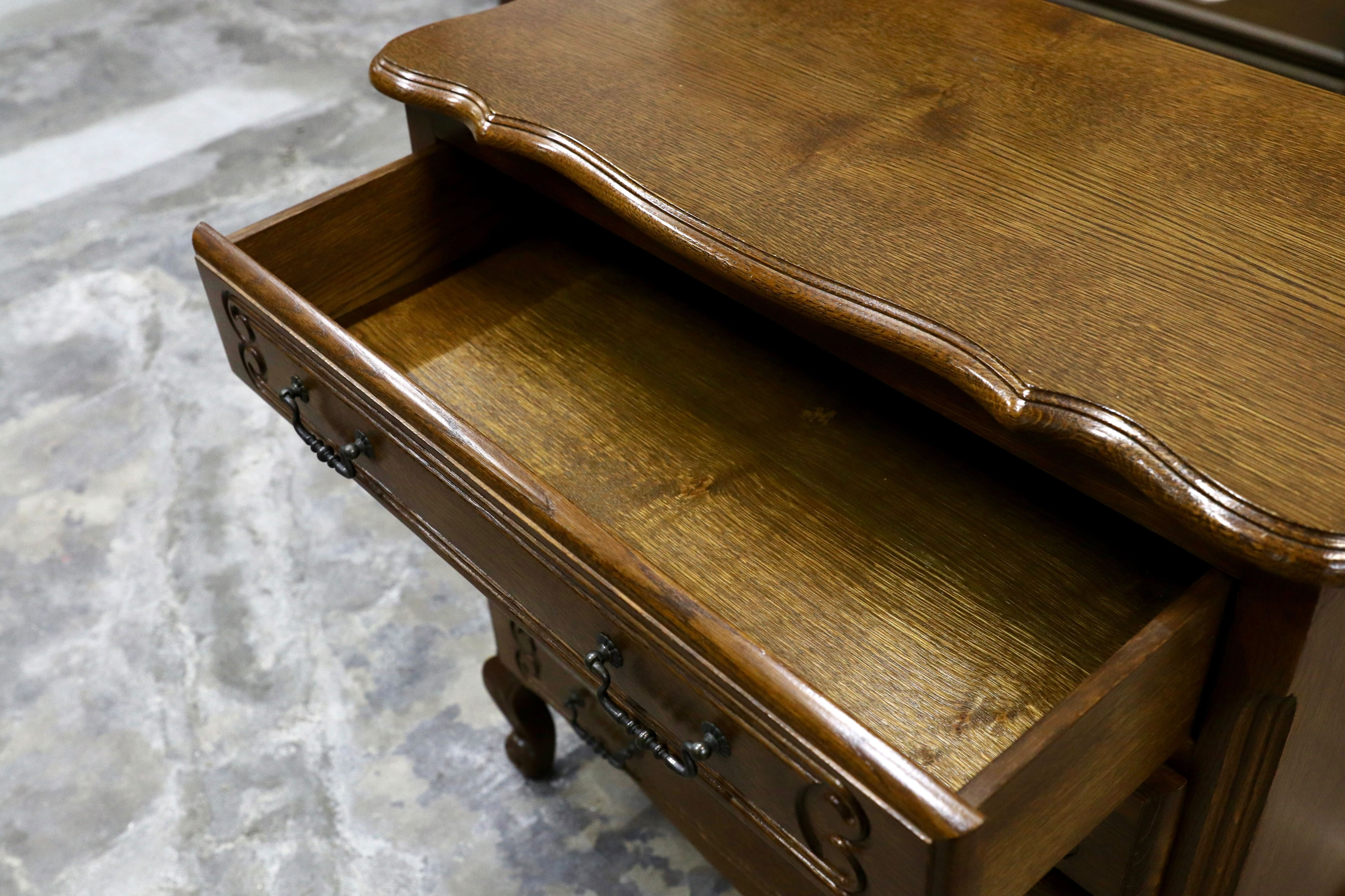 GMIH380B○三越家具 ルーマニア製 オーク無垢材 チェスト サイドボード 引出し収納 クラシック カントリー アンティーク