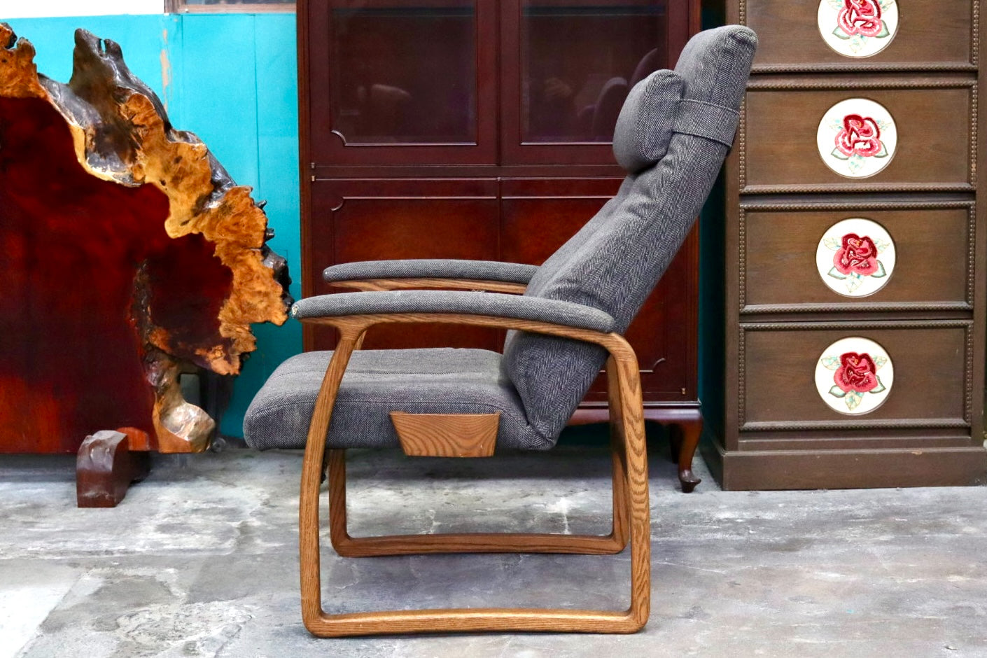 GMJK81○冨士ファニチア / FUJI FURNITURE Rauha リクライニングチェア ソファ 椅子 ヘッドレスト ファブリック オーク材 定価約14.3万