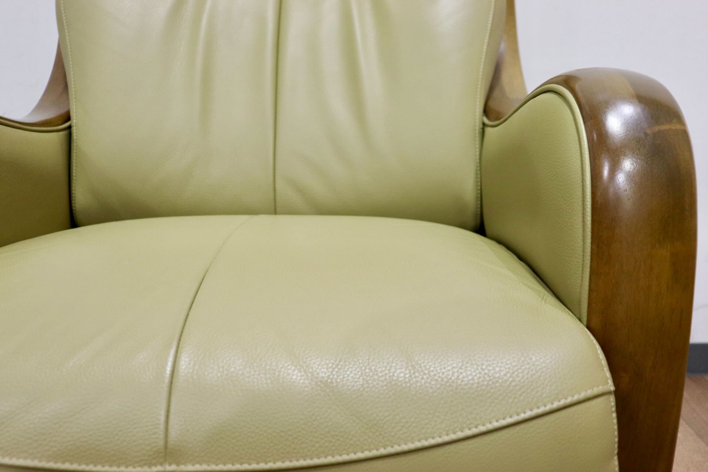 GMHK755A○karimoku / カリモク Direttore ディレトーレ 1人掛けソファ シングルソファ アームチェア 本革 オリーブ色 モダン 国産家具