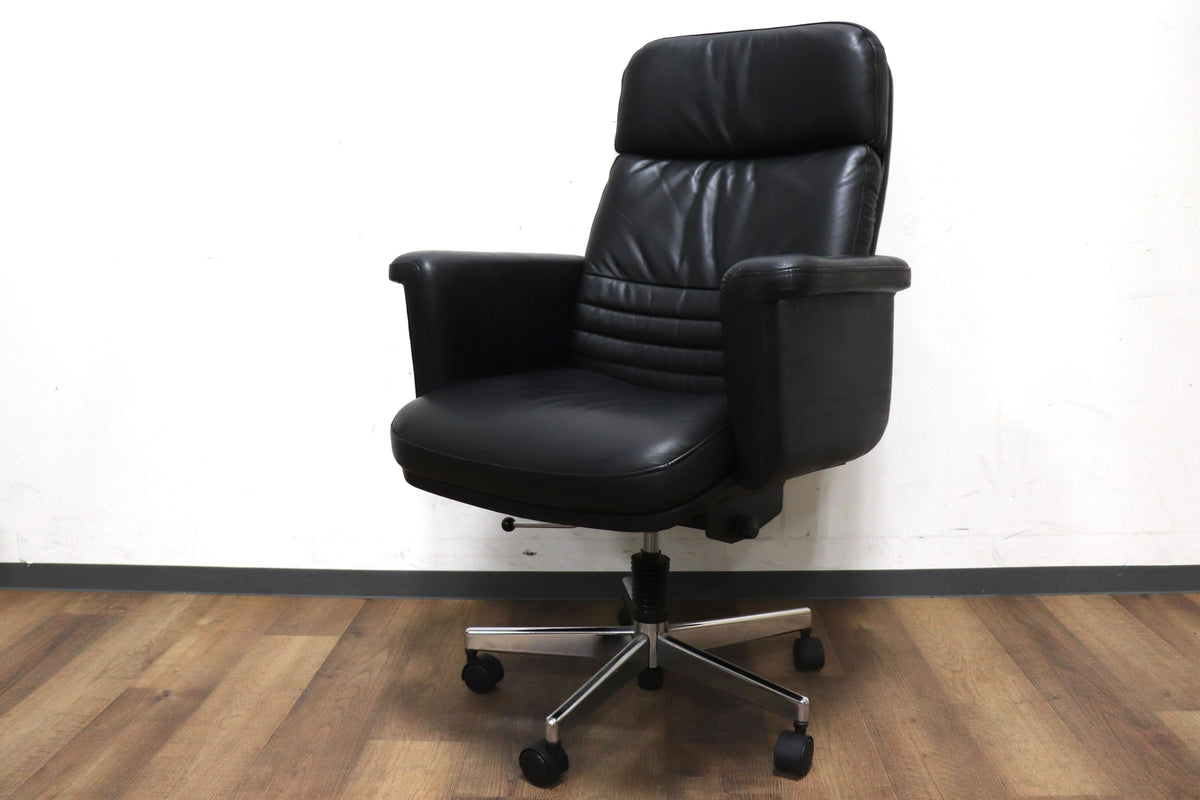 カリモク デスクチェア オフィスチェア レザーチェア 定価21万円 本革 