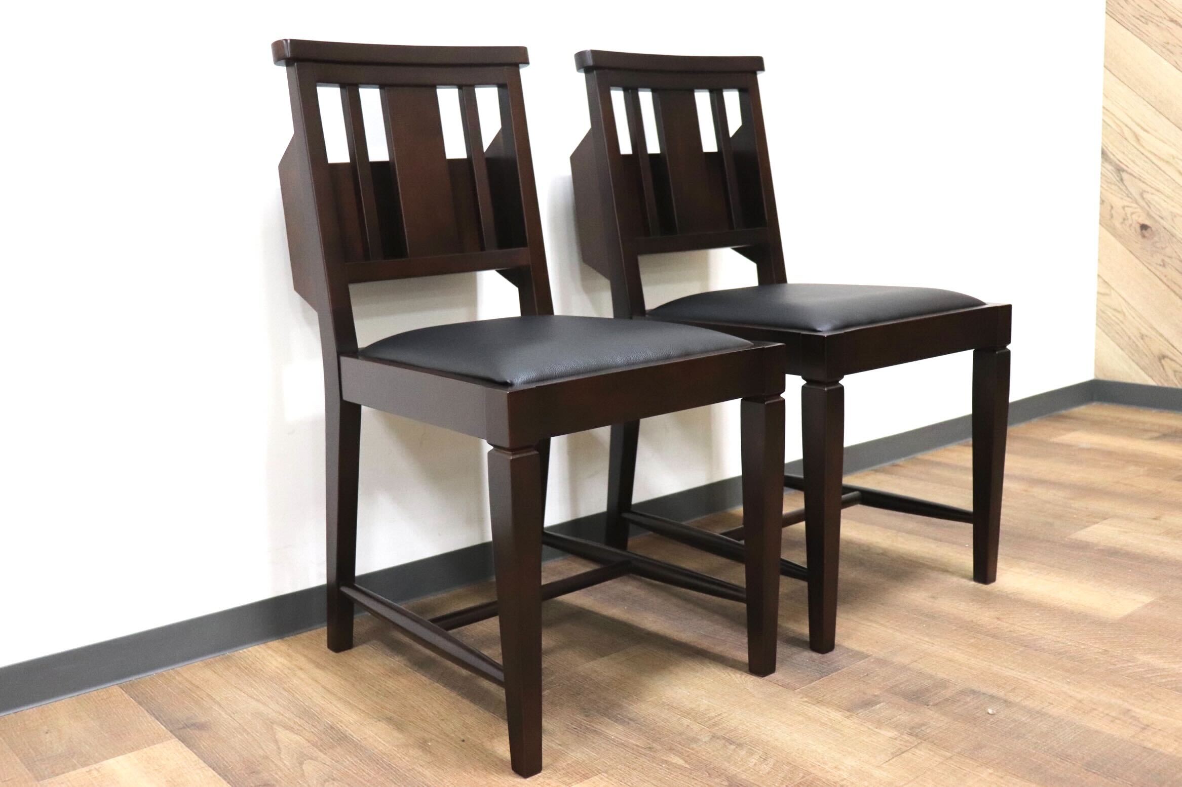 GMGN342G○CHERRY FURNITURE / 桜屋工業 ダイニングチェア チャーチチェア マガジンラック 合皮 ダークブラウン 2脚セット モダン 未使用品