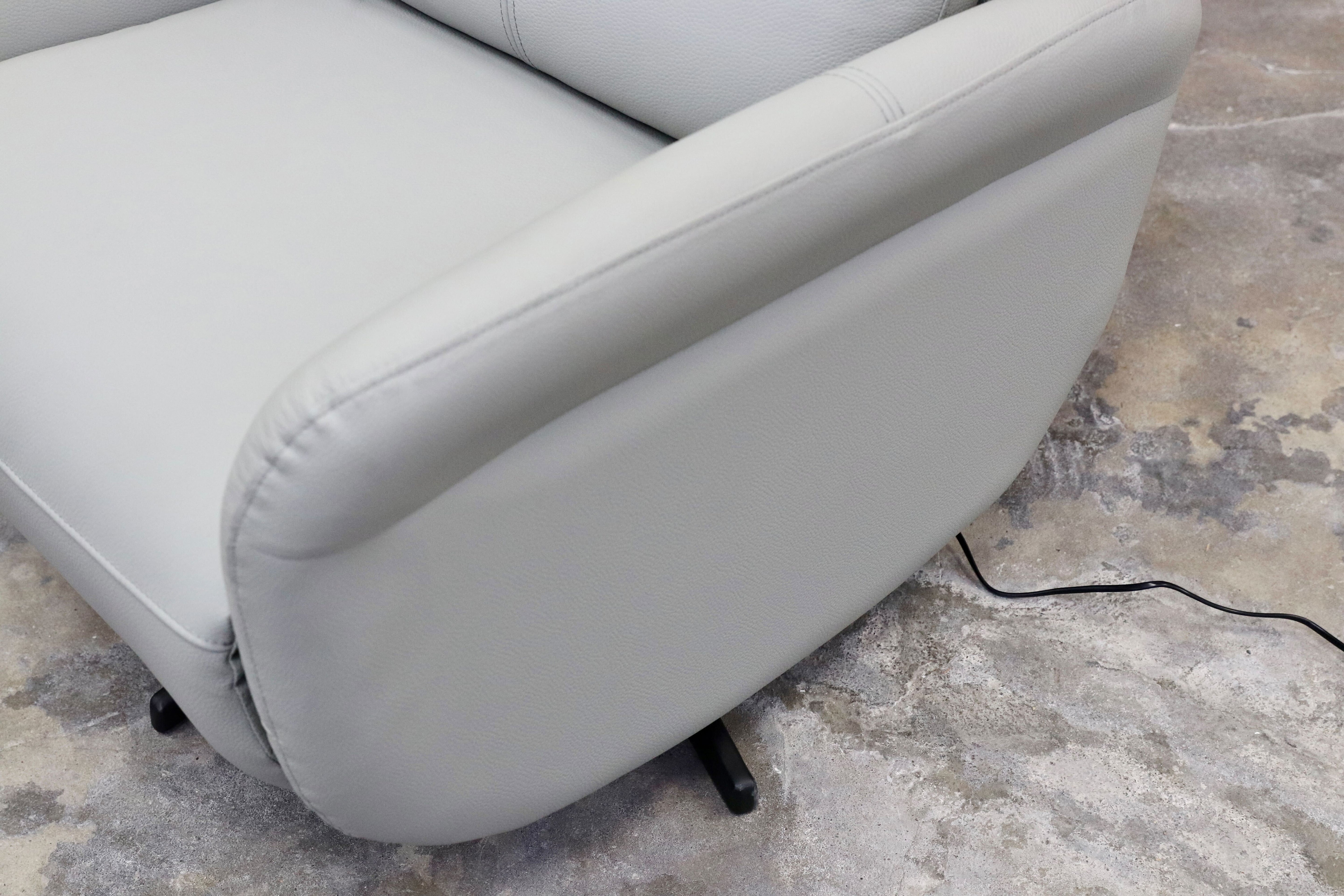 GMIH381○ヤマダオリジナル 電動パーソナルチェア ライトグレー 本革 レザー 1人掛けソファ シングルソファ