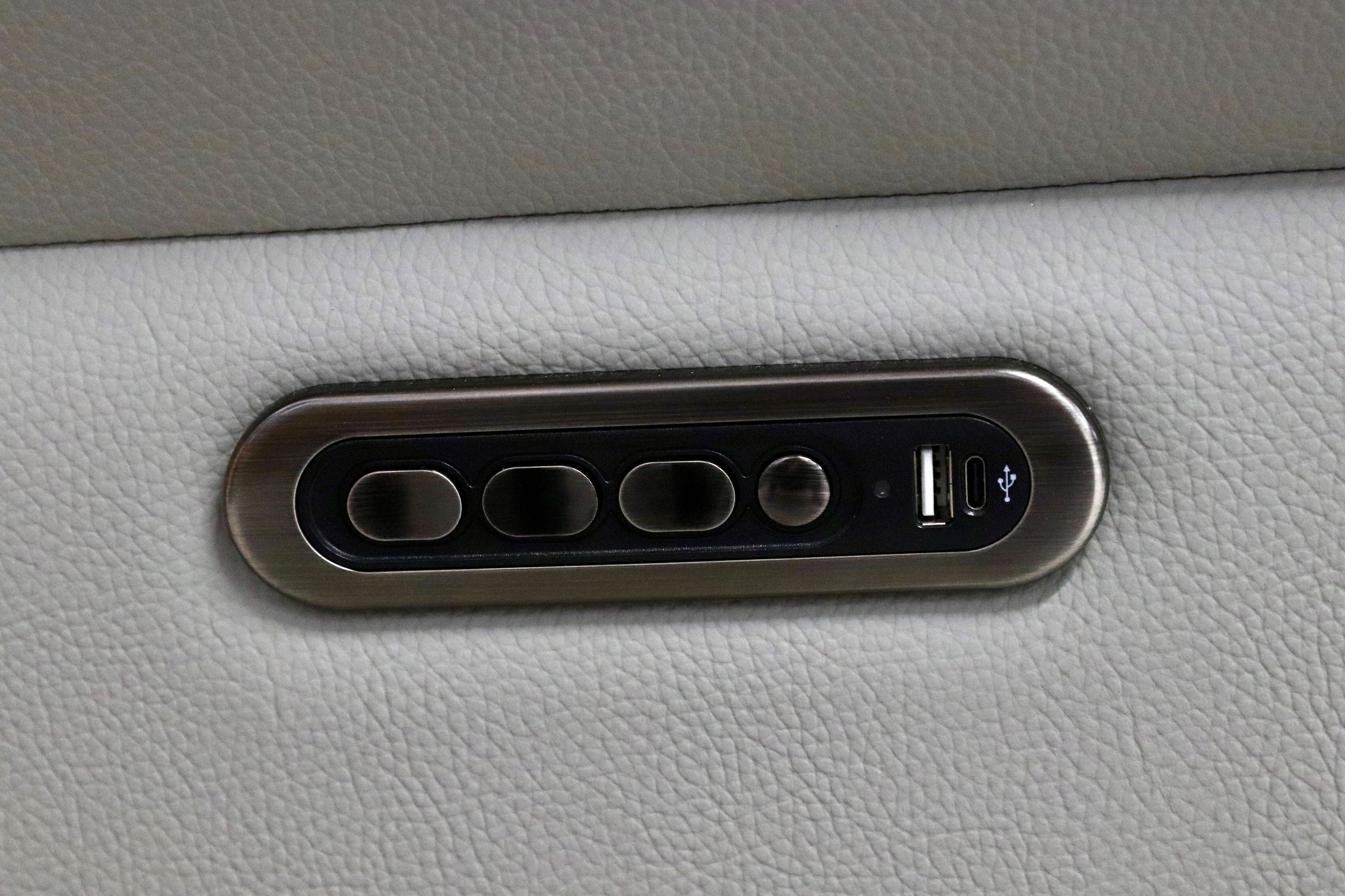 GMIH381○ヤマダオリジナル 電動パーソナルチェア ライトグレー 本革 レザー 1人掛けソファ シングルソファ