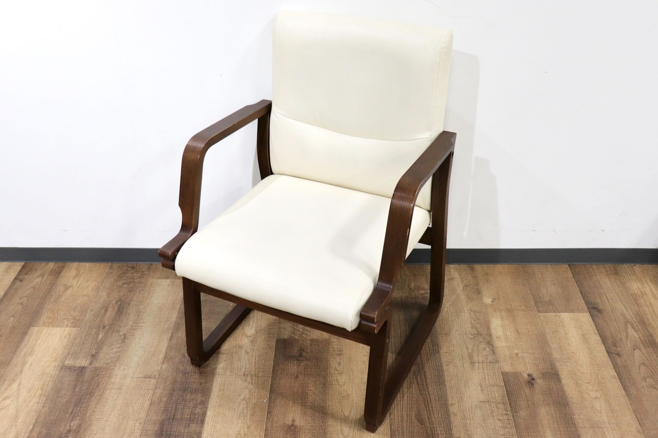 GMHN244D○karimoku / カリモク Direttore ディレトーレ リクライニングチェア ダイニングチェア アームチェア 合皮 国産家具