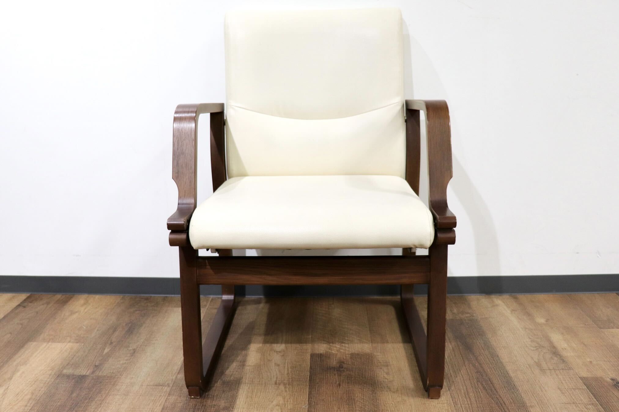 GMHN244D○karimoku / カリモク Direttore ディレトーレ リクライニングチェア ダイニングチェア アームチェア 合皮 国産家具