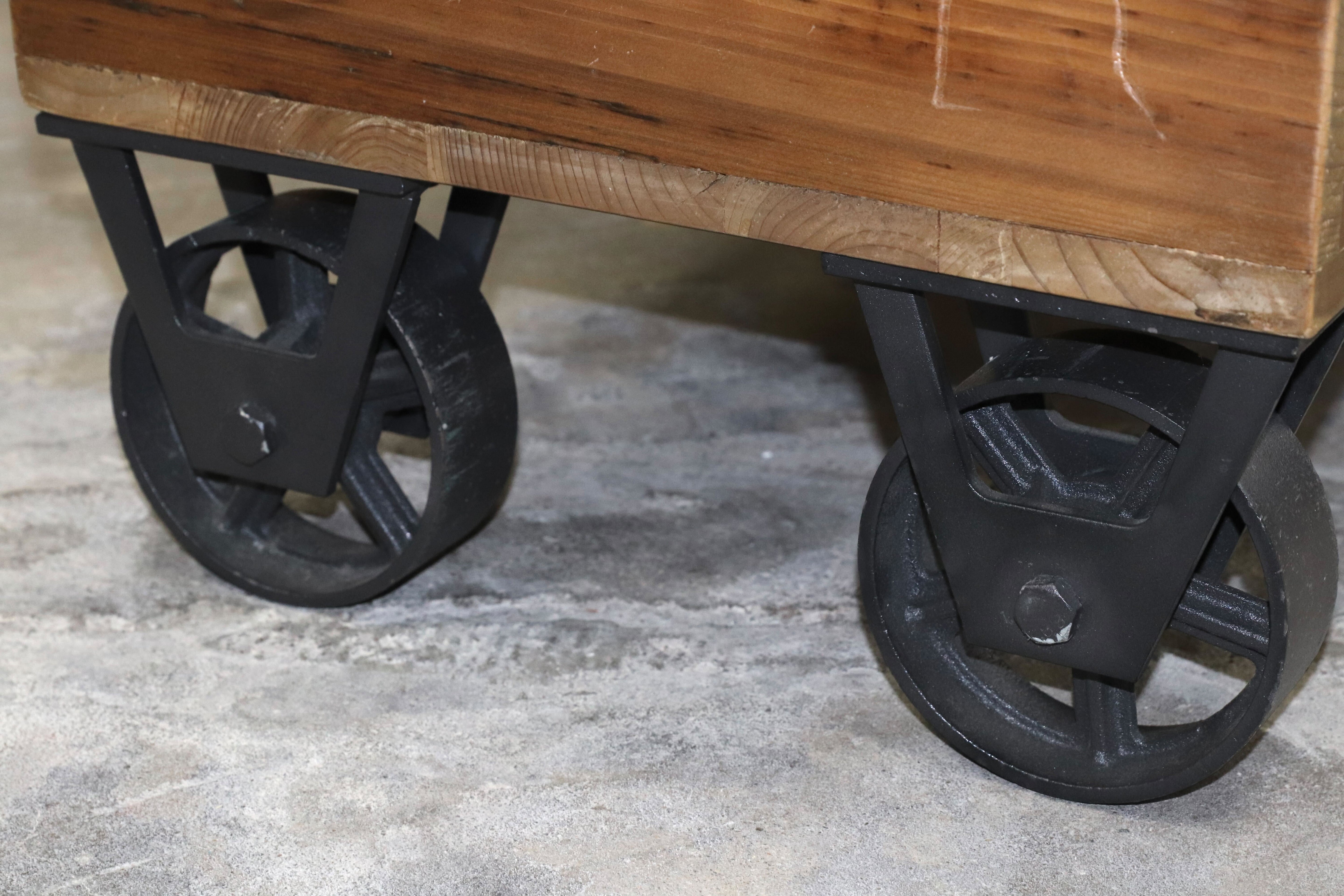 GMIK743○CRASH GATE / クラッシュゲート バンズ コーヒーテーブル センターテーブル リビングテーブル 古材 インダストリアル