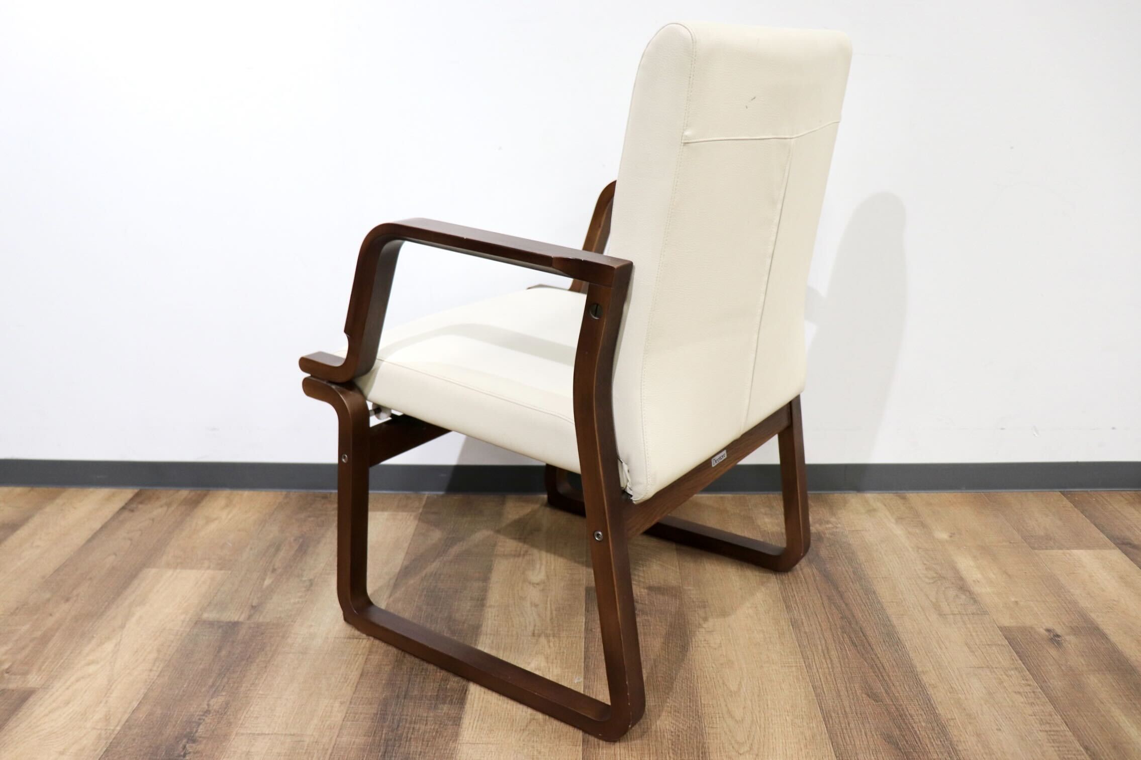 GMHN244D○karimoku / カリモク Direttore ディレトーレ リクライニングチェア ダイニングチェア アームチェア 合皮 国産家具