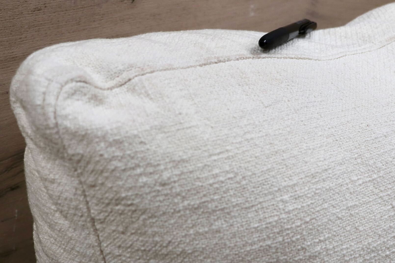 GMHN375C○HUKLA / フクラ クッション ファブリック 2個セット 羽毛 フェザークッション モデルルーム展示品