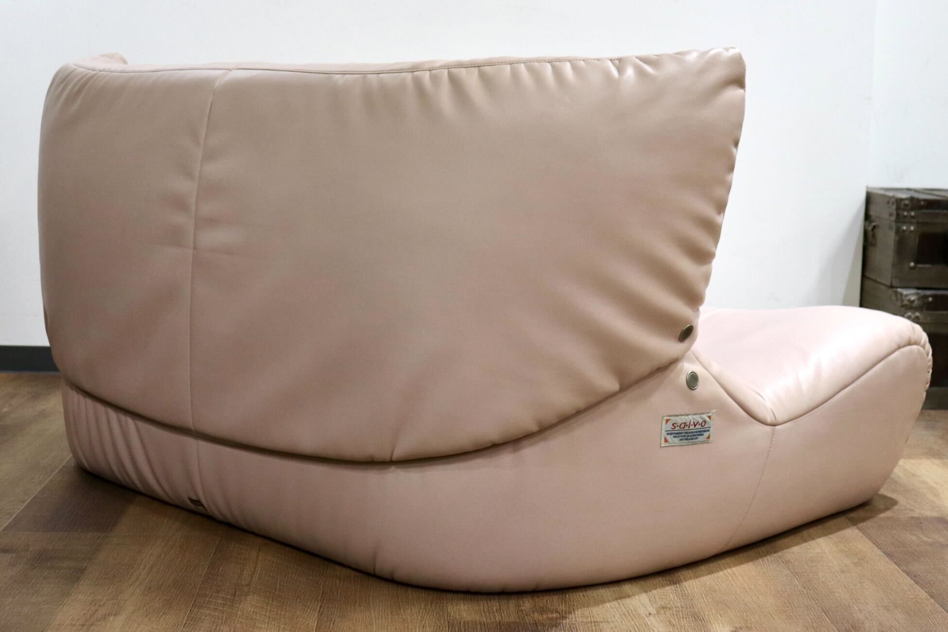 GMHH408○karimoku / カリモク salvo サルヴォ 2人掛けソファ ラブソファ ローソファー ソフトレザー モダン 定価約22万 稀少 ヴィンテージ