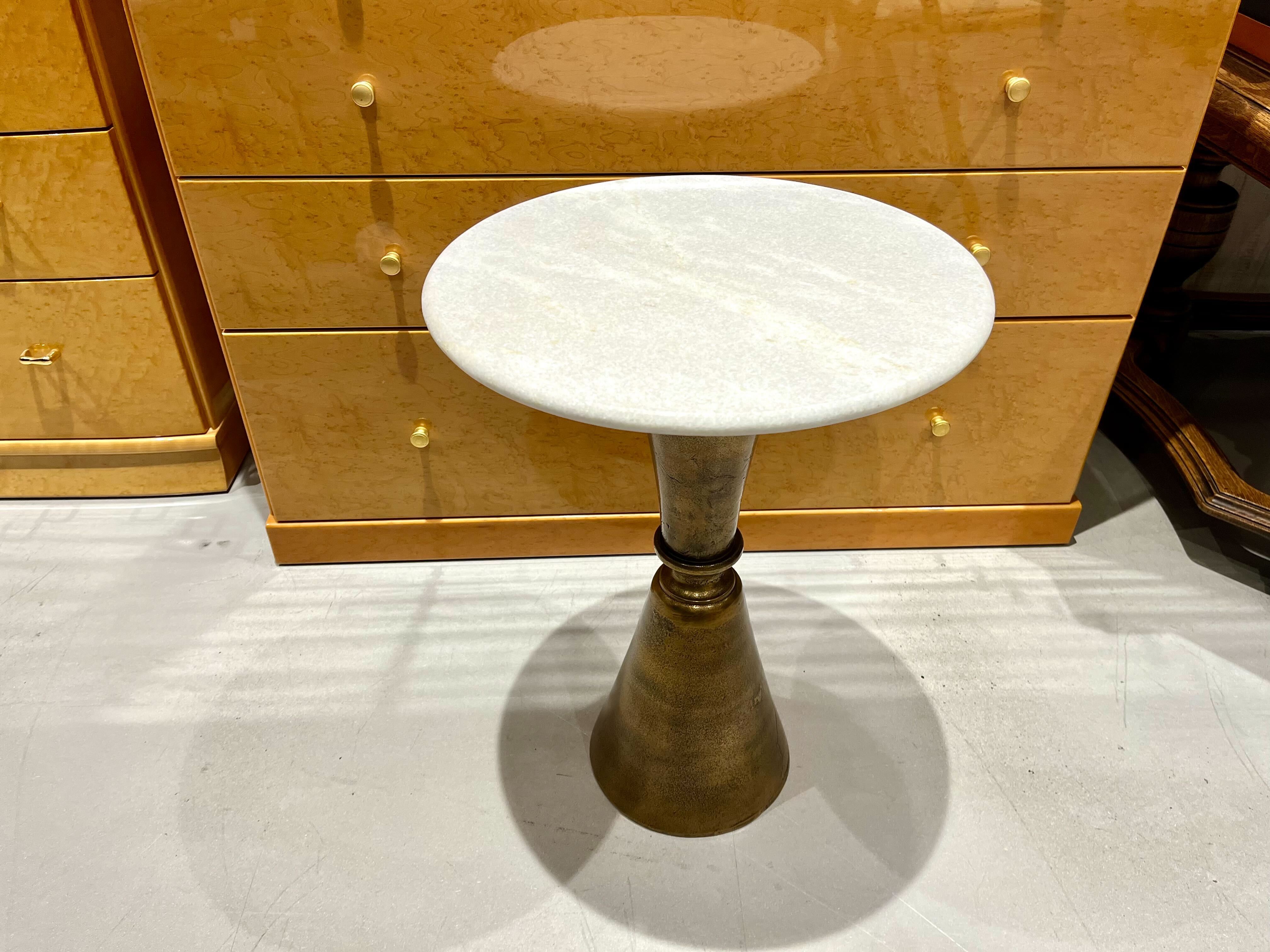 GMIH114〇KARE / カレ 大理石 サイドテーブル コーヒーテーブル 花台 飾り台 ドイツ ミュンヘン モダン クラシック 展示品