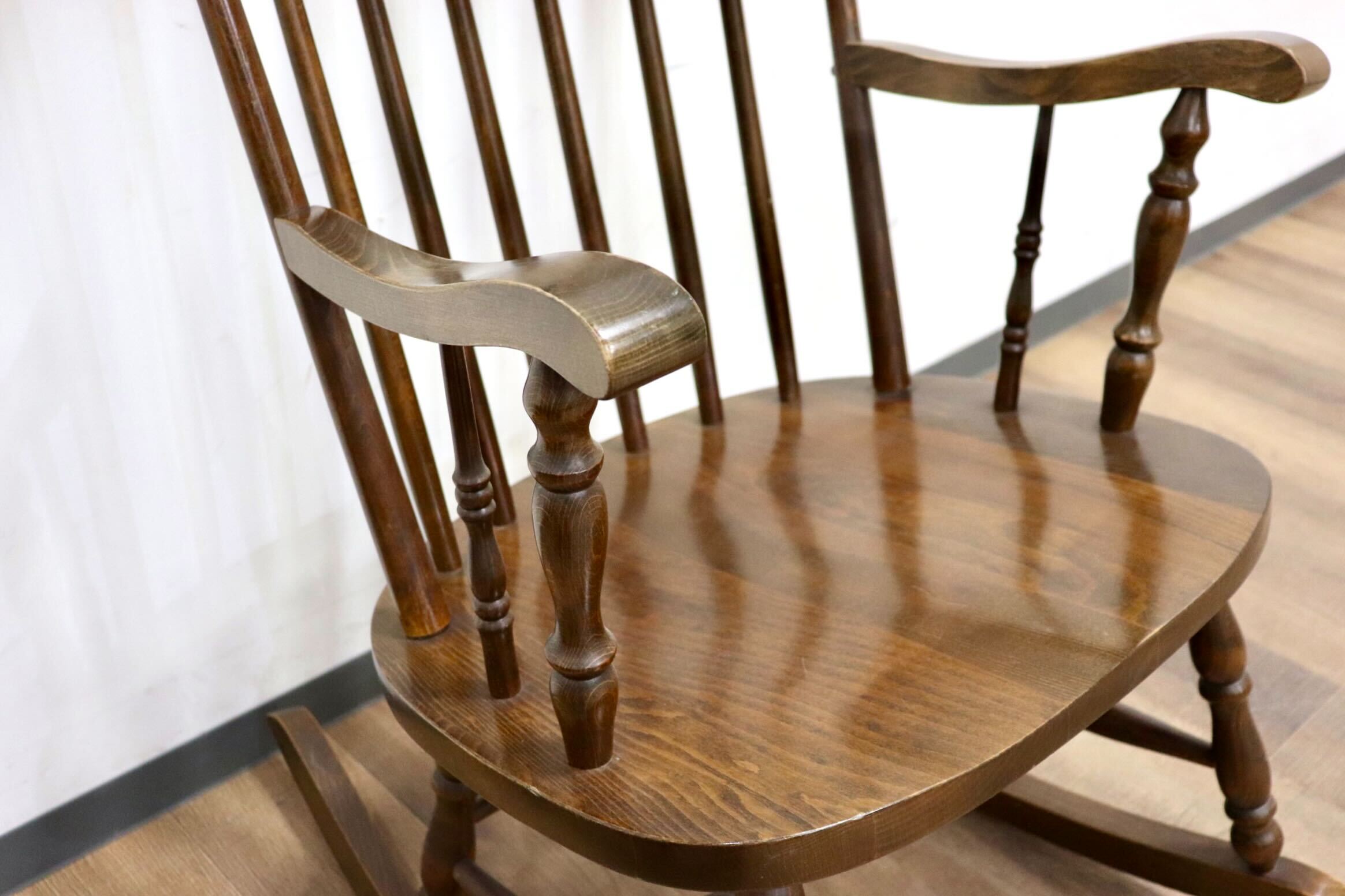 GMHK746○柏木工 / KASHIWA ロッキングチェア 揺り椅子 アームチェア 椅子 レトロ カントリー ノスタルジック アンティーク 飛騨家具