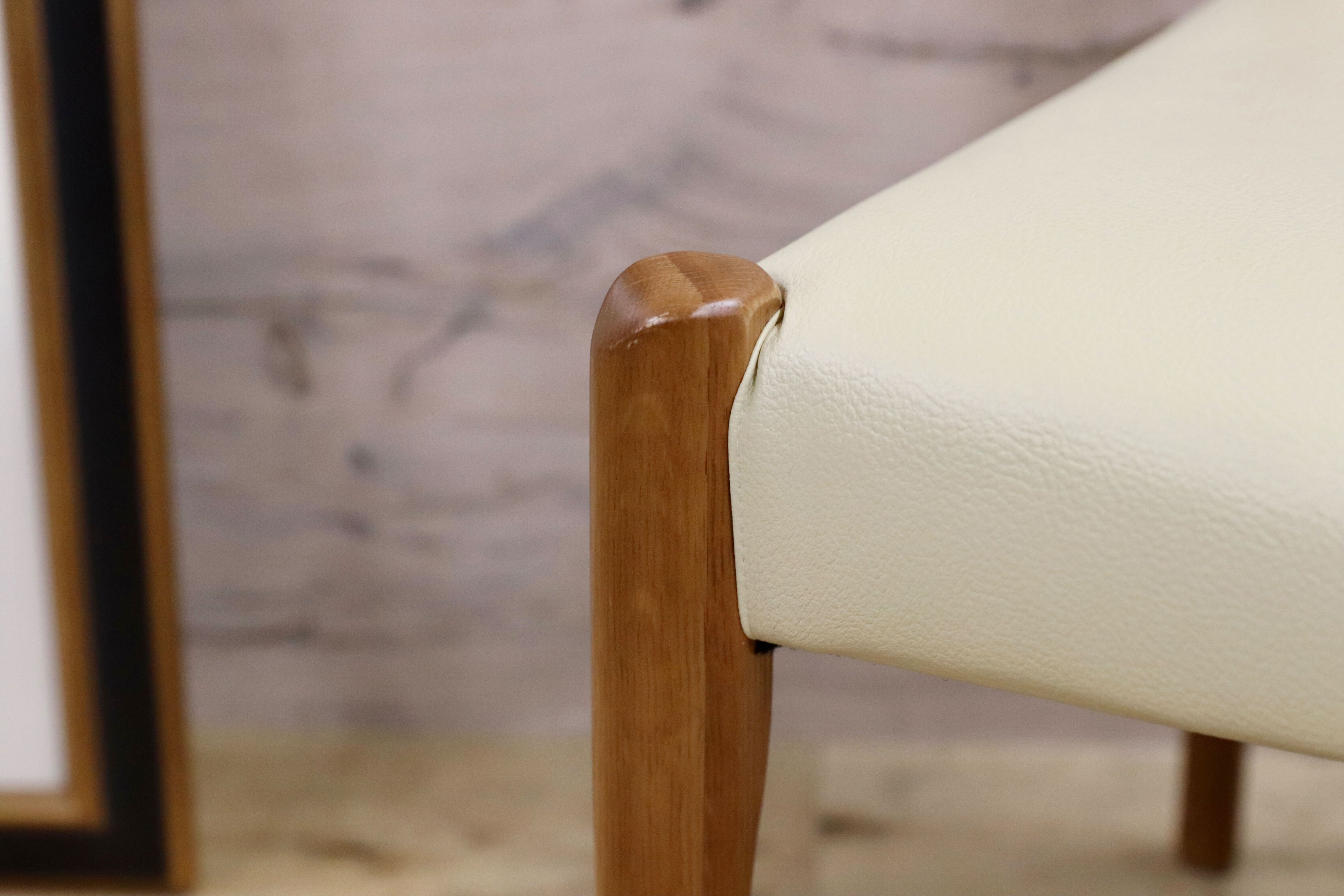 GMCN48○朝日木材加工 Krone ダイニングチェア 椅子 オーク材 合皮 北欧スタイル 希少 廃番