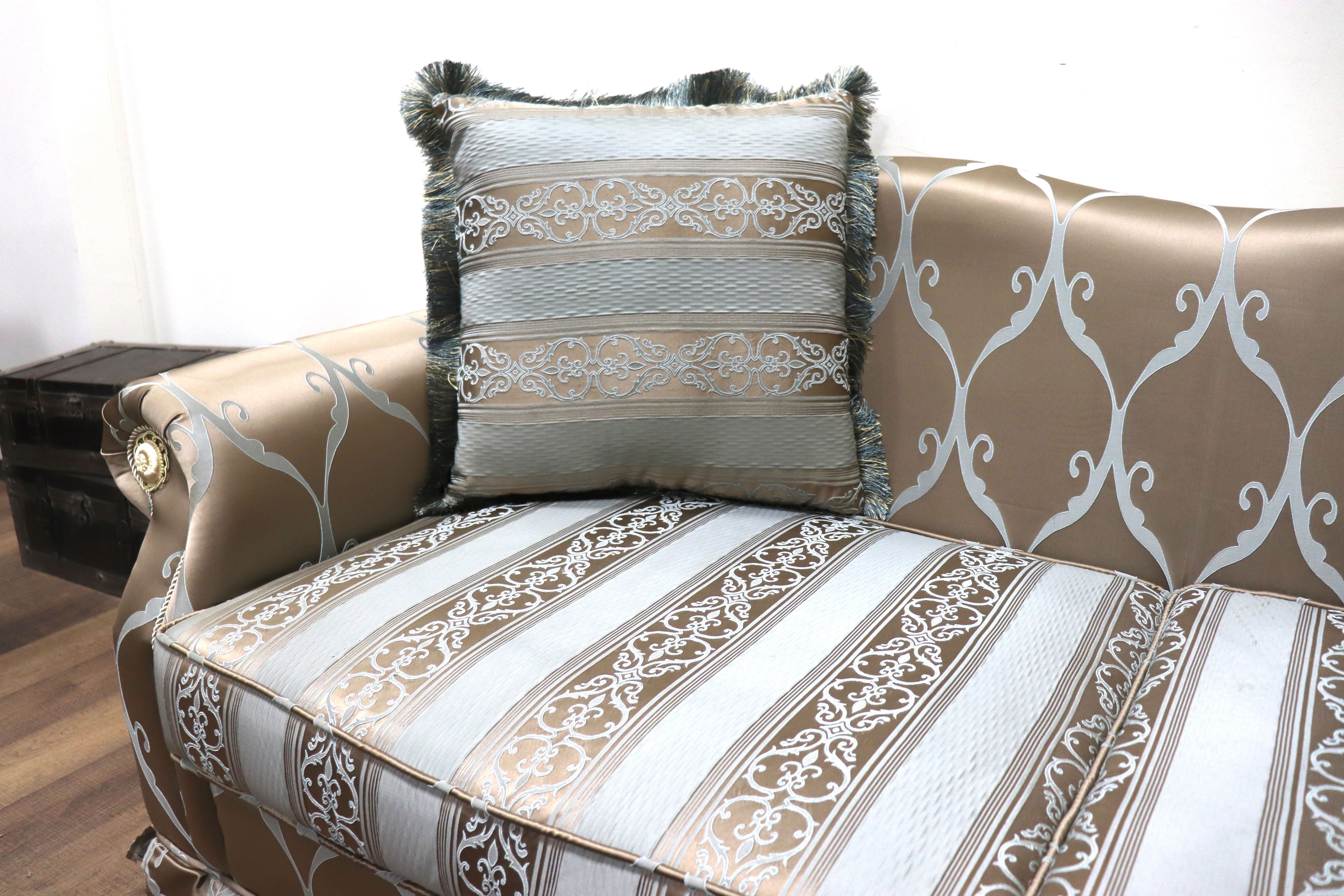 GMHK84D○EURO COMFORT / ユーロコンフォート 3人掛けソファ トリプルソファ ヨーロピアン エレガント クラシック 輸入家具 定価約45万