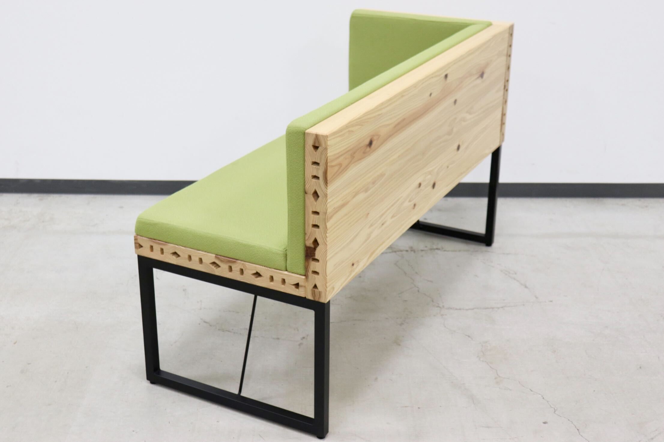 GMGK61A○MUJI / 無印良品 日本の木でできたベンチ 長椅子 内田洋行 ファブリック 杉 無垢材 シンプル ナチュラル 定価約16万 展示品