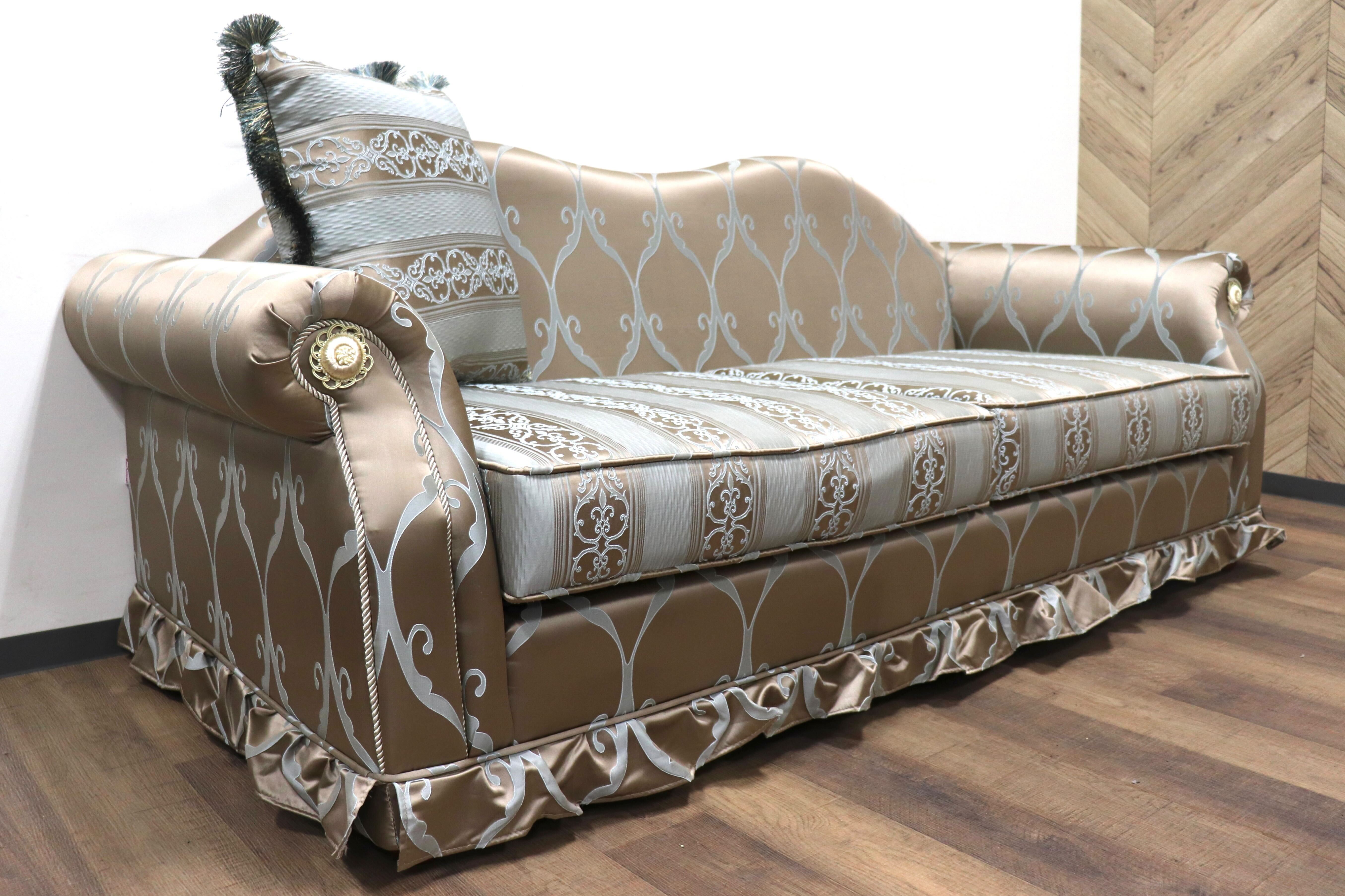 GMHK84D○EURO COMFORT / ユーロコンフォート 3人掛けソファ トリプルソファ ヨーロピアン エレガント クラシック 輸入家具 定価約45万