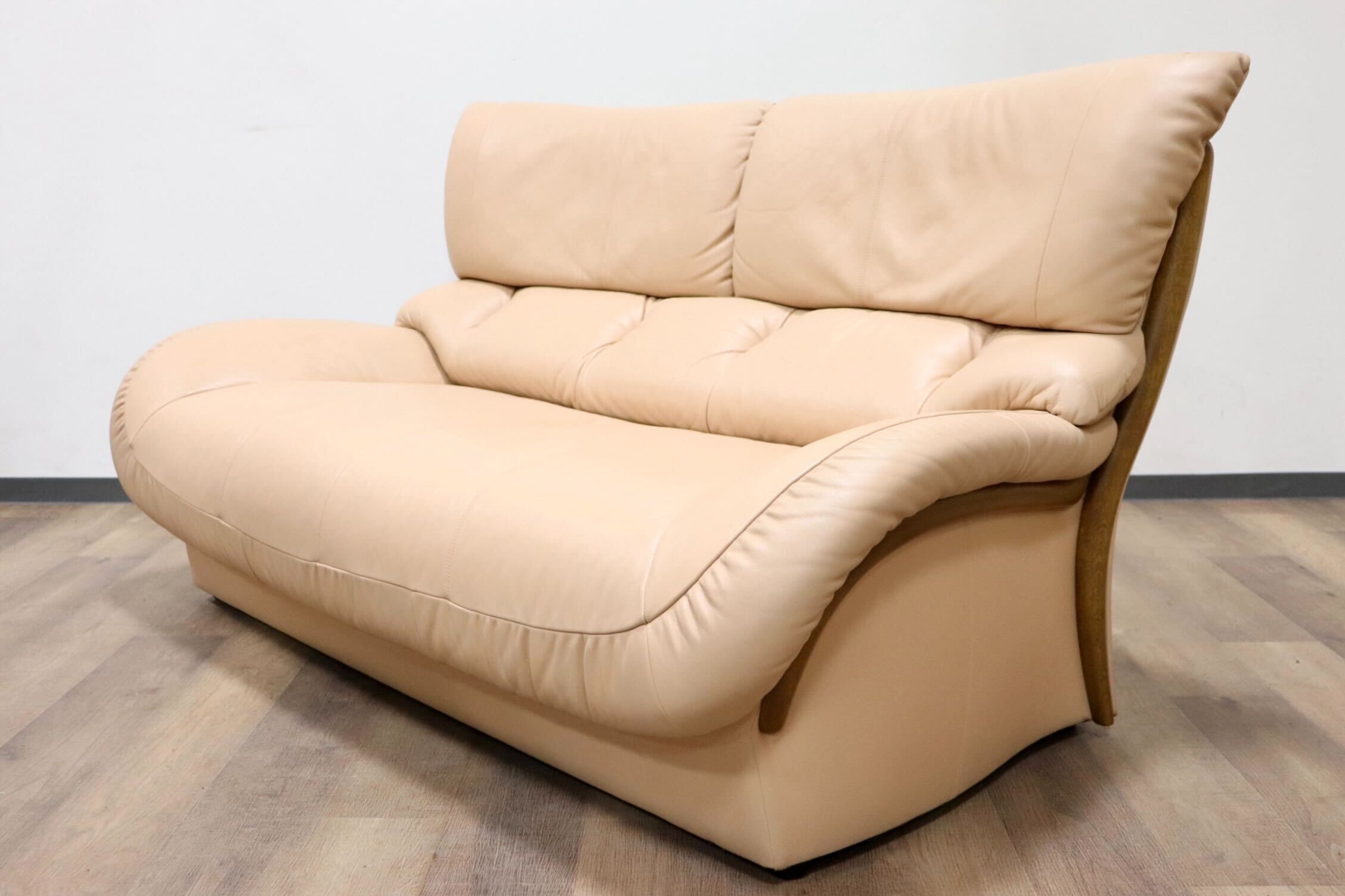 GMGK408○karimoku / カリモク ZT47 2人掛けソファ ラブソファ 2シーター ハイバック 本革 オーク材 モダン 国産家具 定価約26万 美品