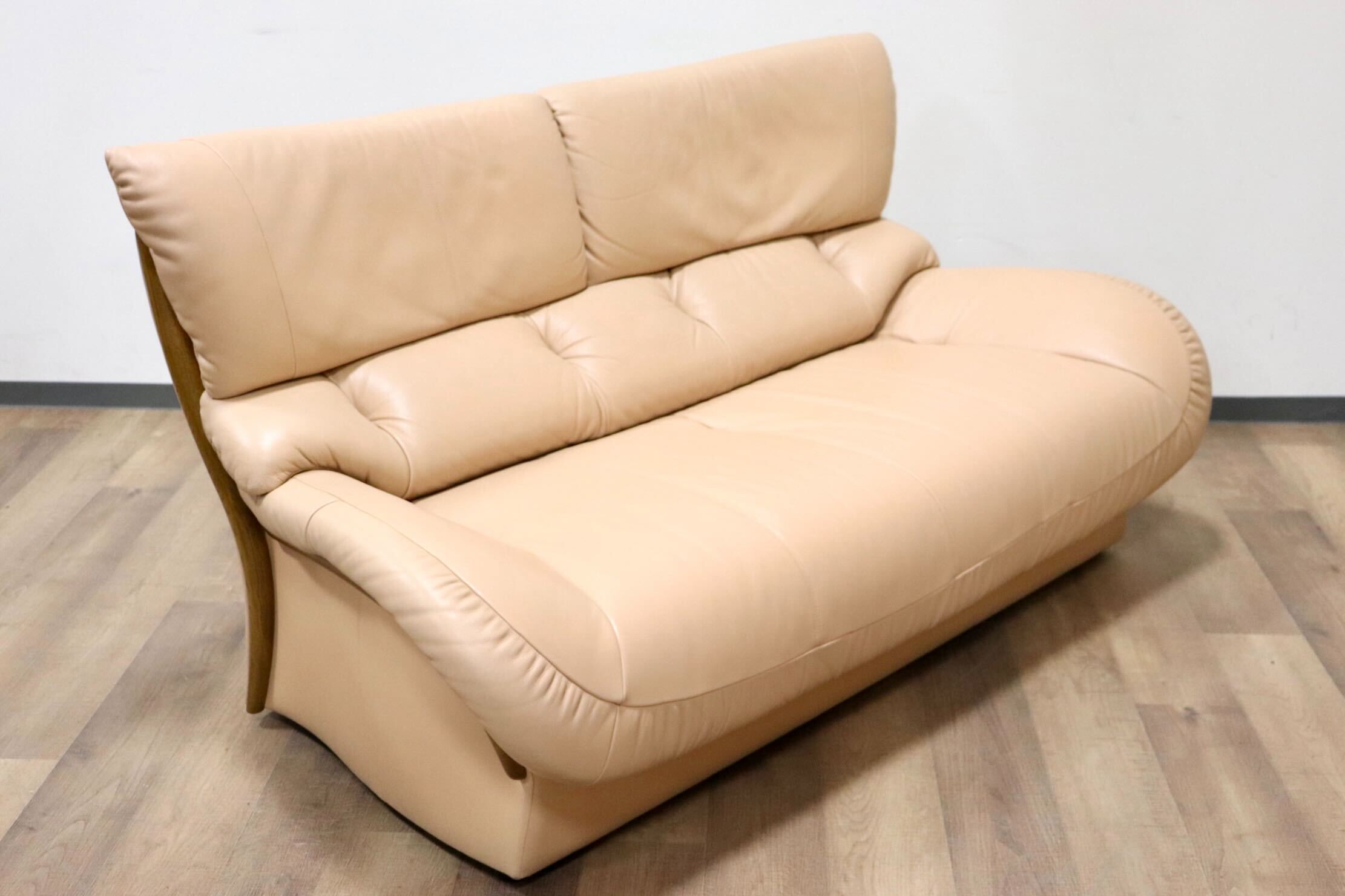 GMGK408○karimoku / カリモク ZT47 2人掛けソファ ラブソファ 2シーター ハイバック 本革 オーク材 モダン 国産家具 定価約26万 美品