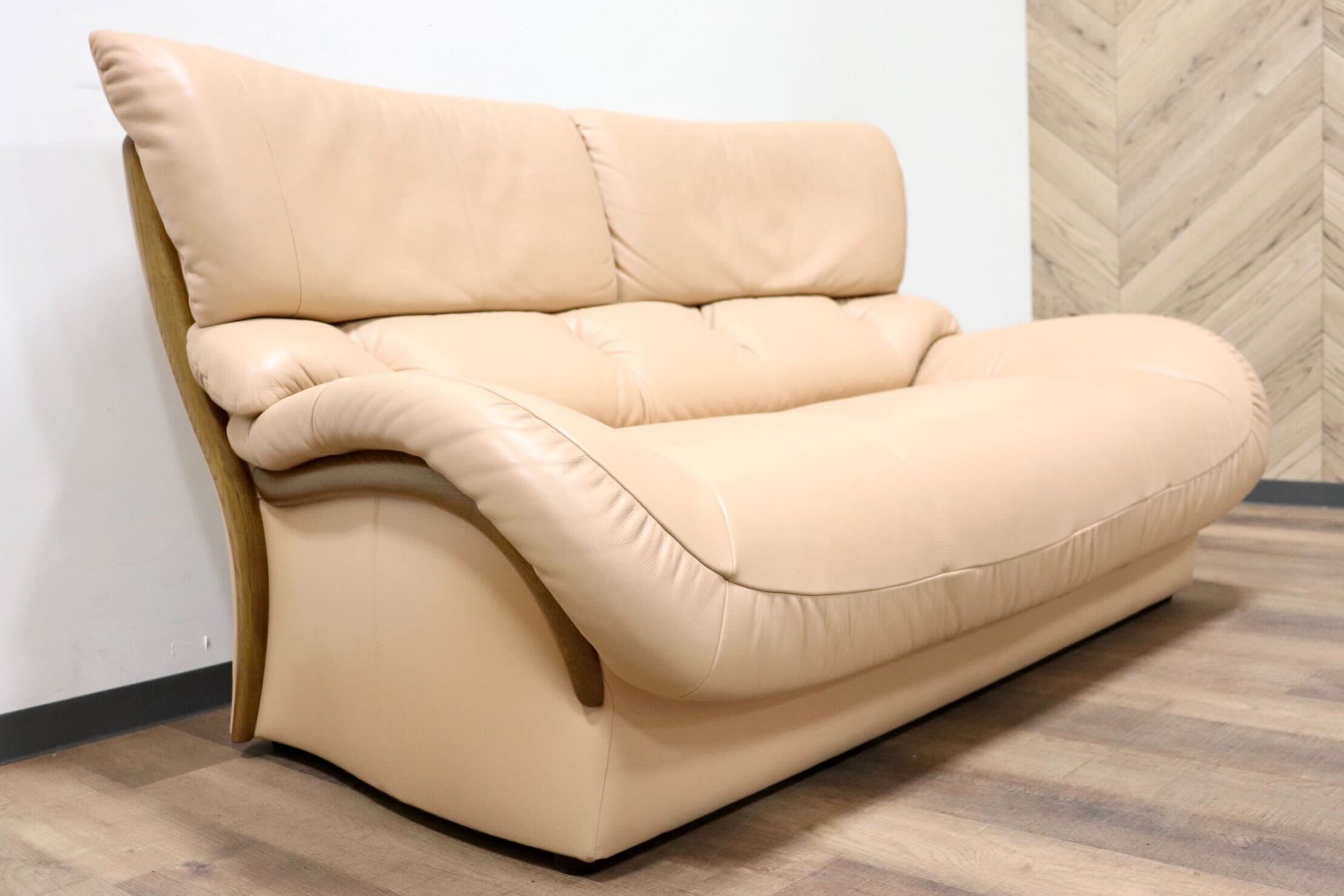 GMGK408○karimoku / カリモク ZT47 2人掛けソファ ラブソファ 2シーター ハイバック 本革 オーク材 モダン 国産家具 定価約26万 美品