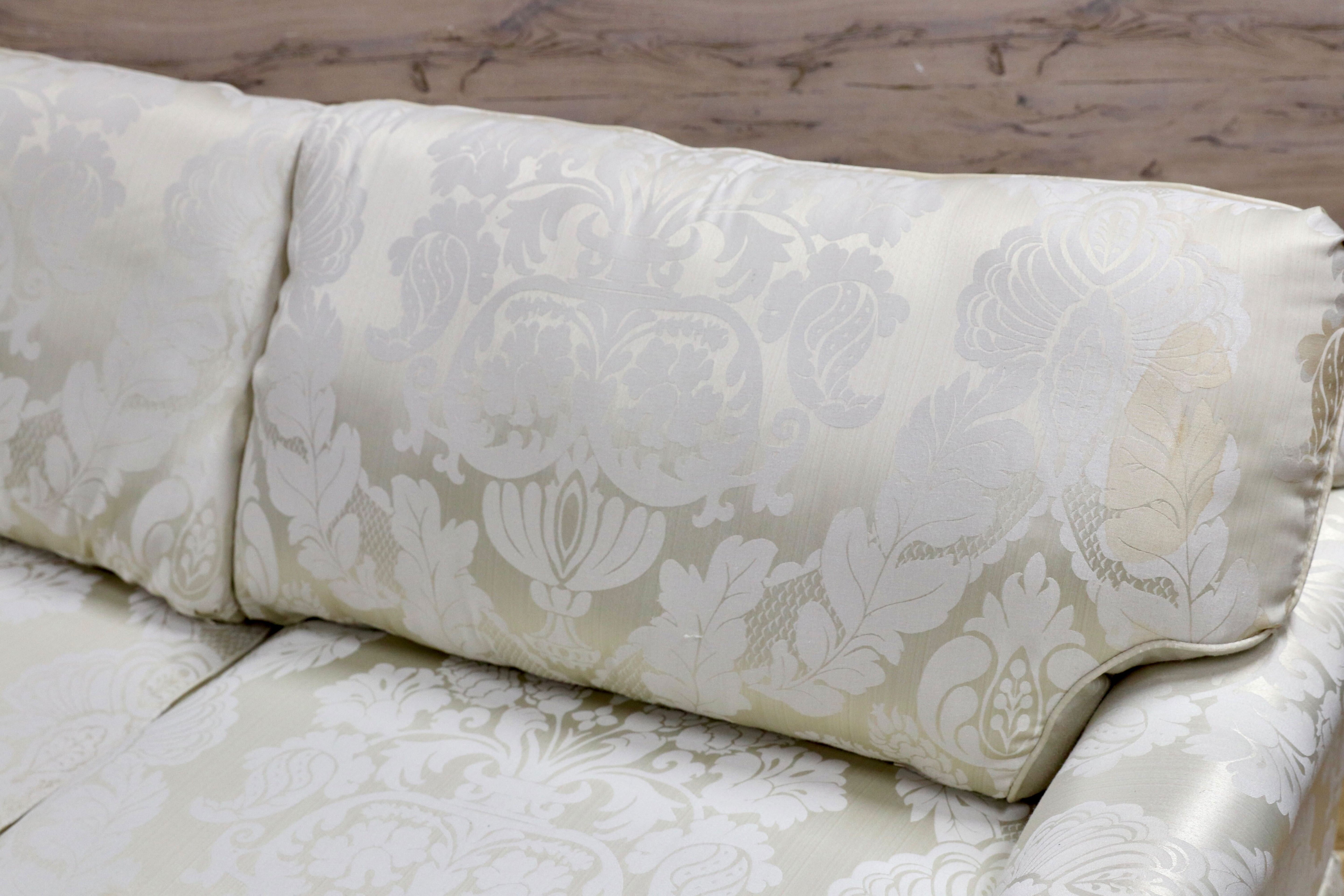 GMIK755○Thomasville / トーマスビル 2.5人掛けソファ 2人掛けワイドソファ IDC大塚家具 ホワイト アメリカ クラシック モダン