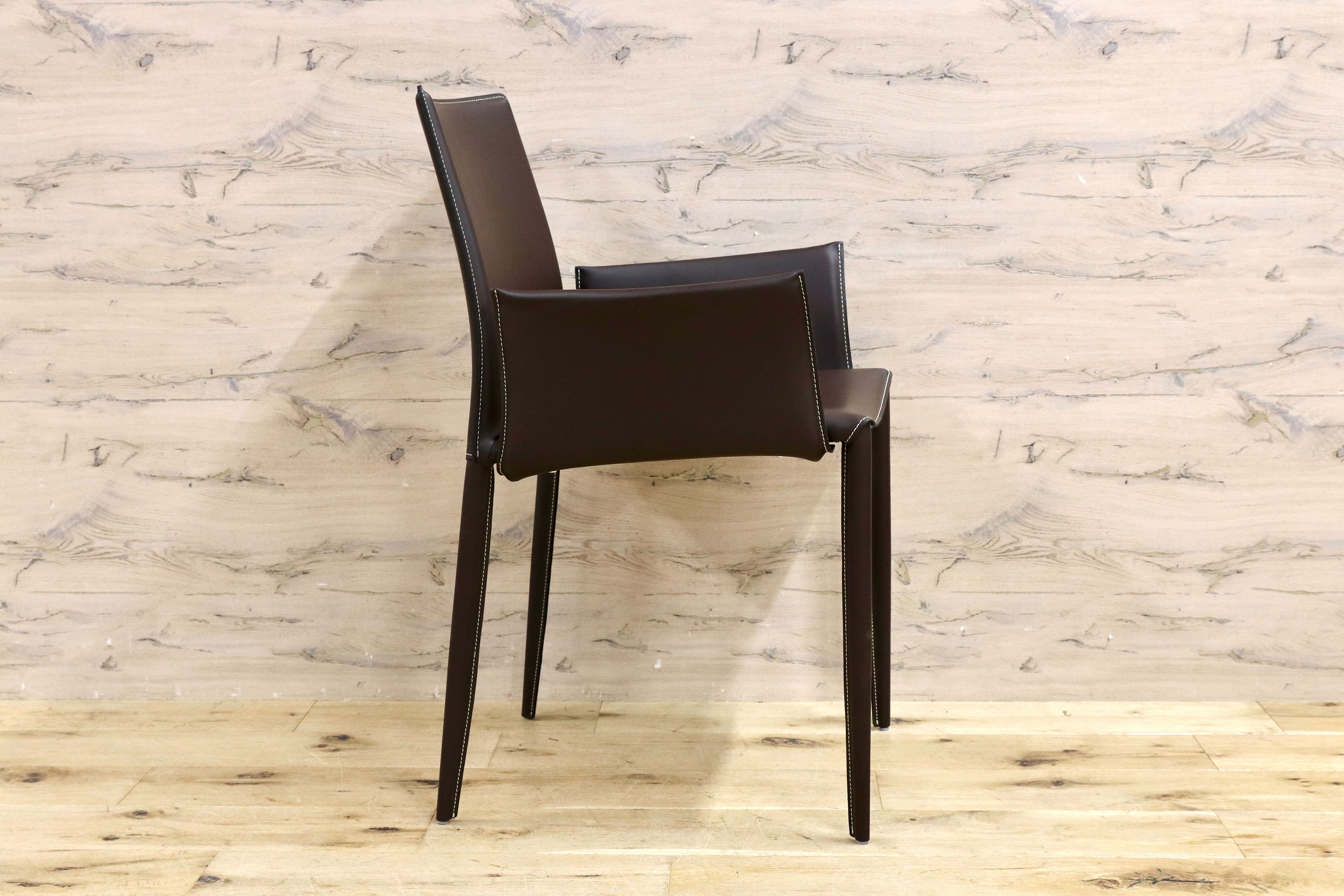 GMHN371A○BONTEMPI CASA / ボンテンピ LINDA ダイニングチェア アームチェア 椅子 レザー イタリア製 定価約13.6万 モデルルーム展示品