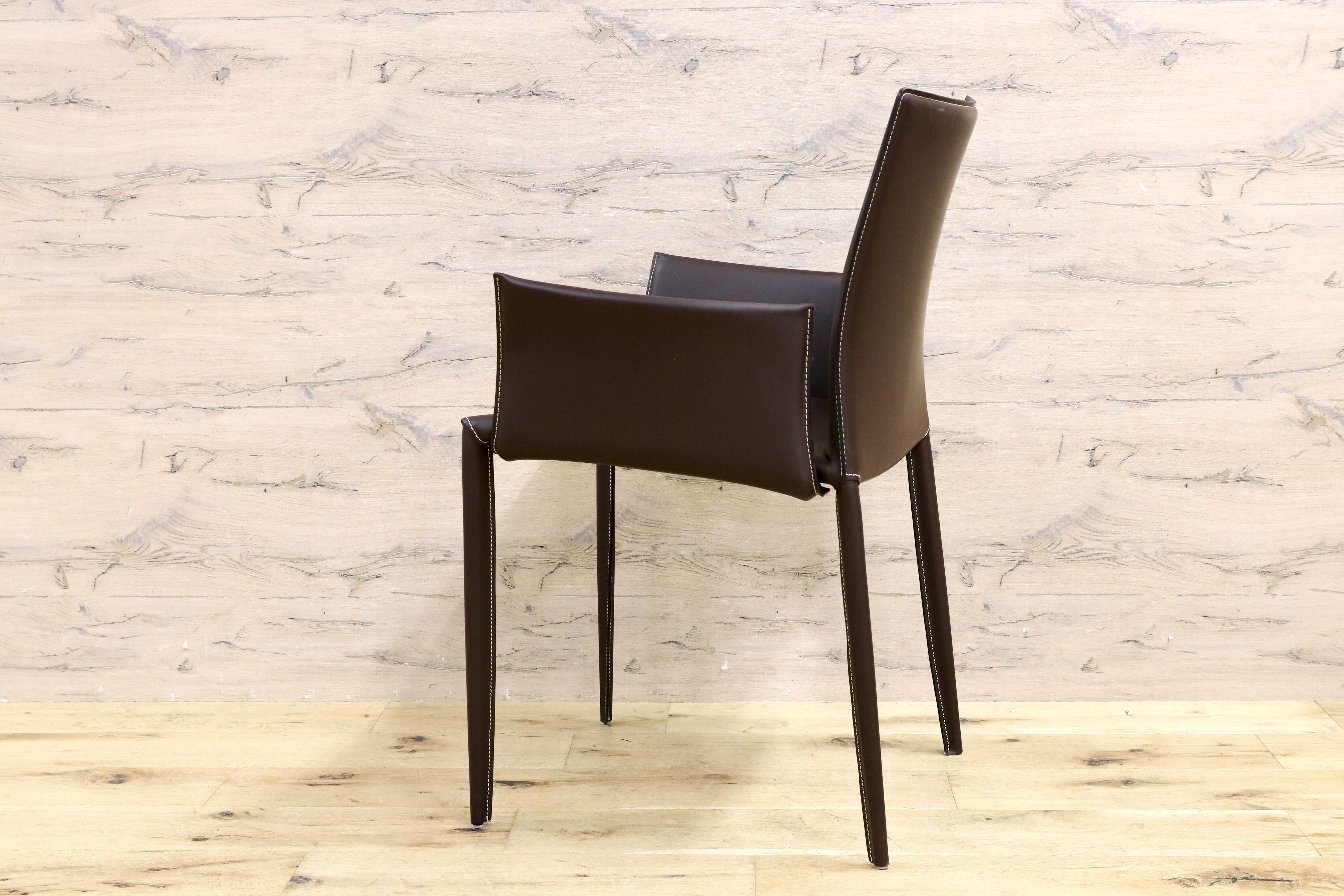 GMHN371B○BONTEMPI CASA / ボンテンピ LINDA ダイニングチェア アームチェア 椅子 レザー イタリア製 定価約13.6万 モデルルーム展示品