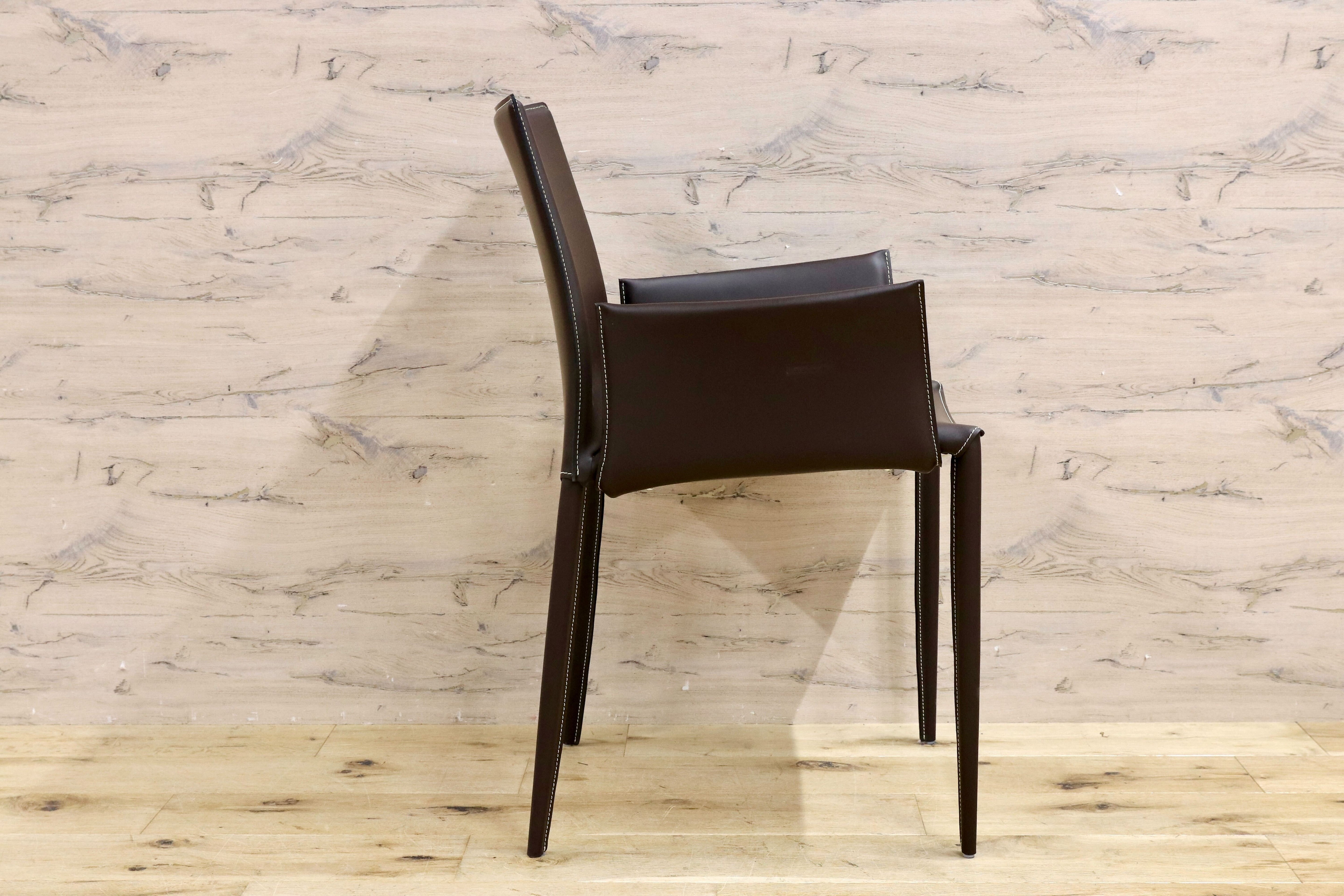 GMHN371B○BONTEMPI CASA / ボンテンピ LINDA ダイニングチェア アームチェア 椅子 レザー イタリア製 定価約13.6万 モデルルーム展示品