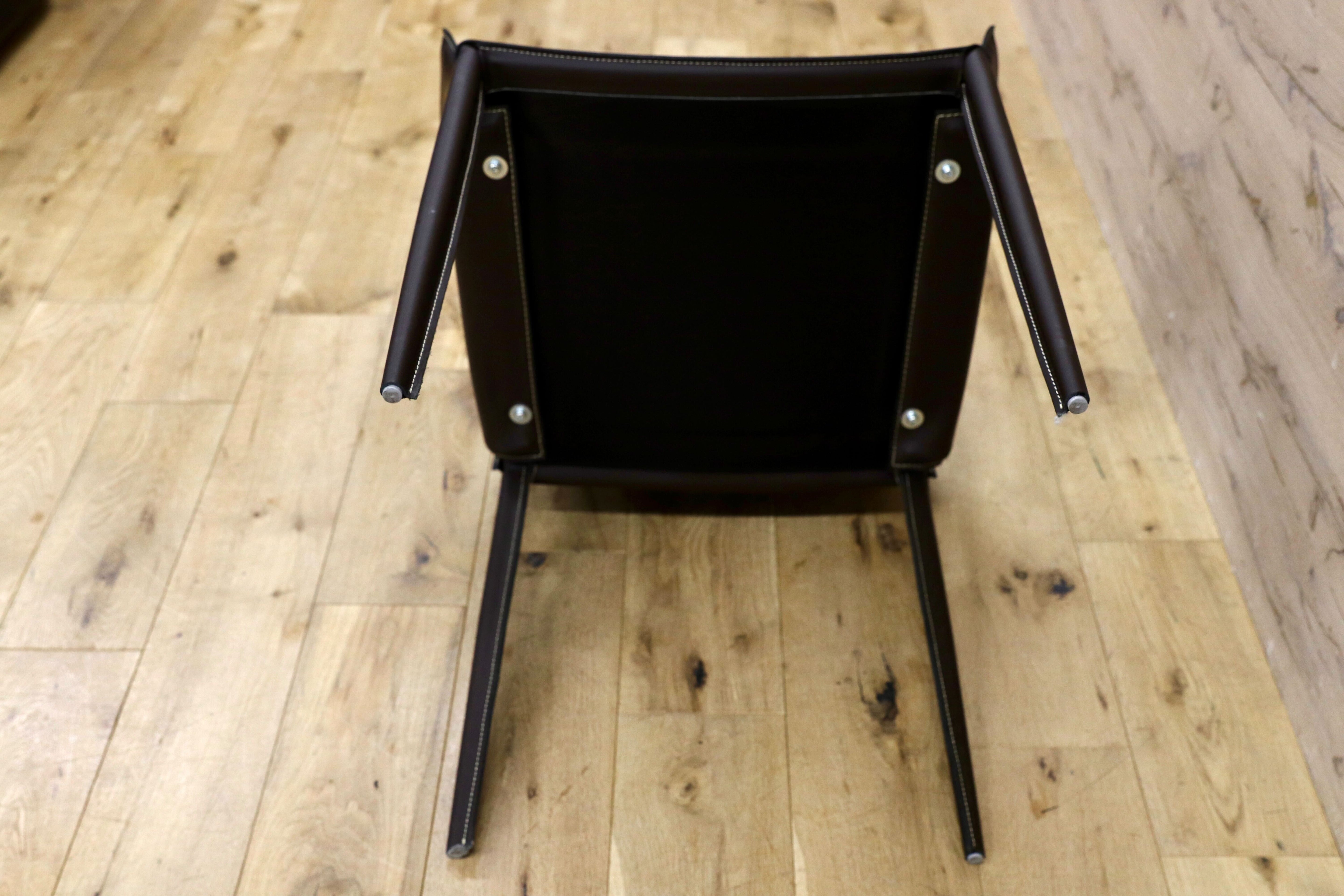 GMHN371B○BONTEMPI CASA / ボンテンピ LINDA ダイニングチェア アームチェア 椅子 レザー イタリア製 定価約13.6万 モデルルーム展示品