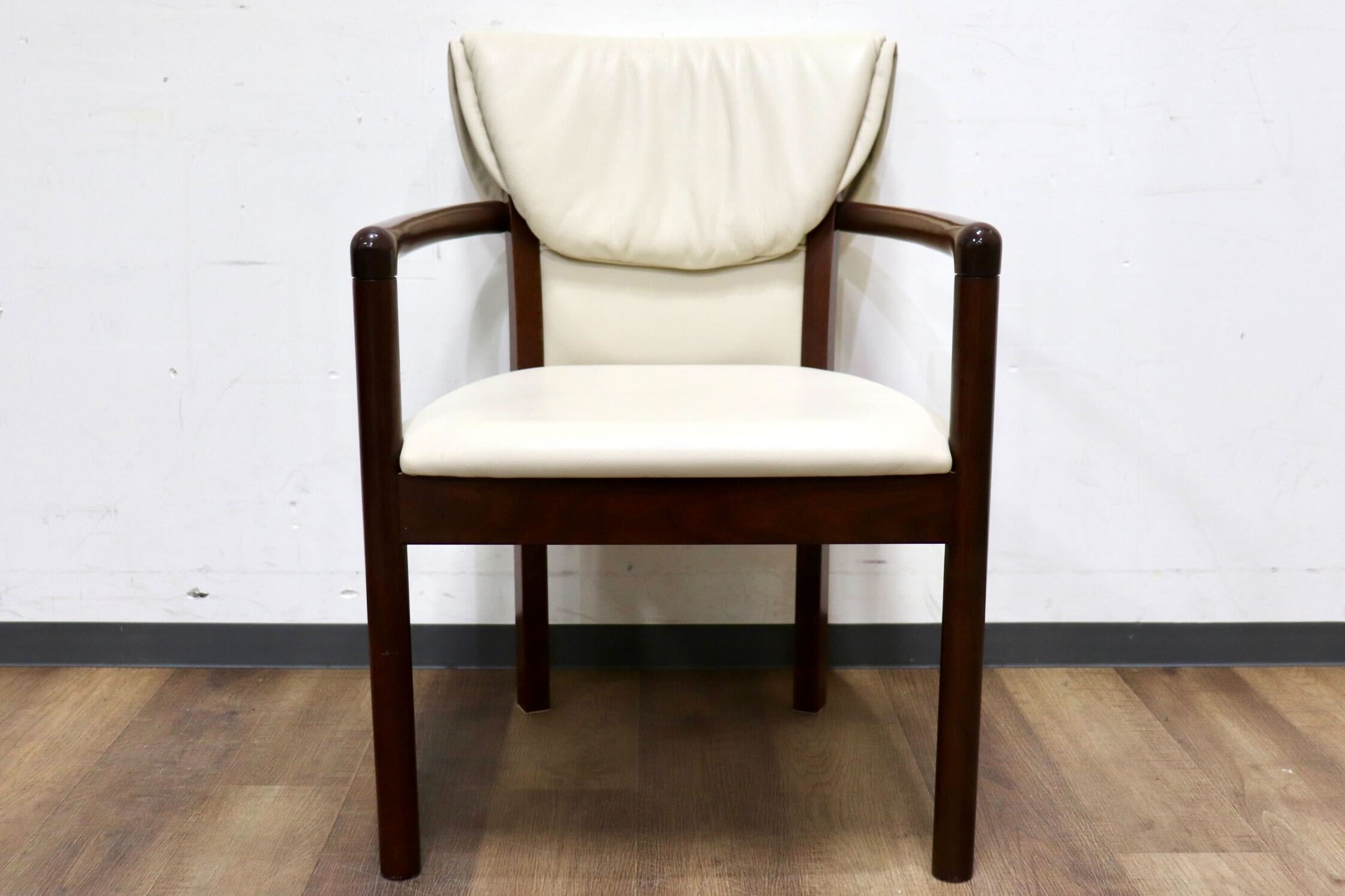 GMHH416A○モリシゲ / MORISHIGE アームチェア ダイニングチェア 食卓椅子 椅子 本革 IDC大塚家具 最高級 モダン クラシック