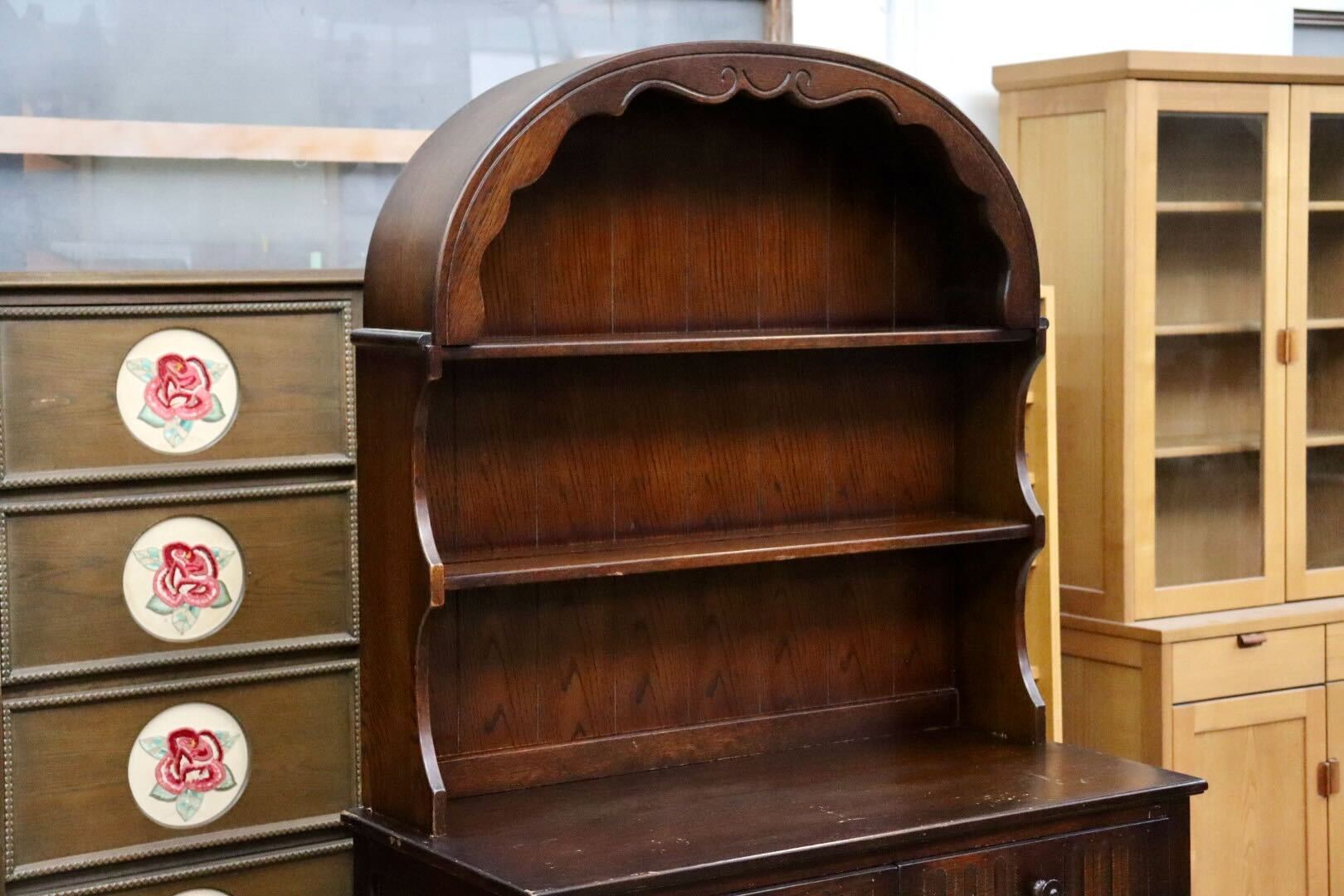 GMIK896○西洋アンティーク ウェルシュドレッサー カップボード キャビネット 飾り棚 ディスプレイ 店舗什器 ヴィンテージ