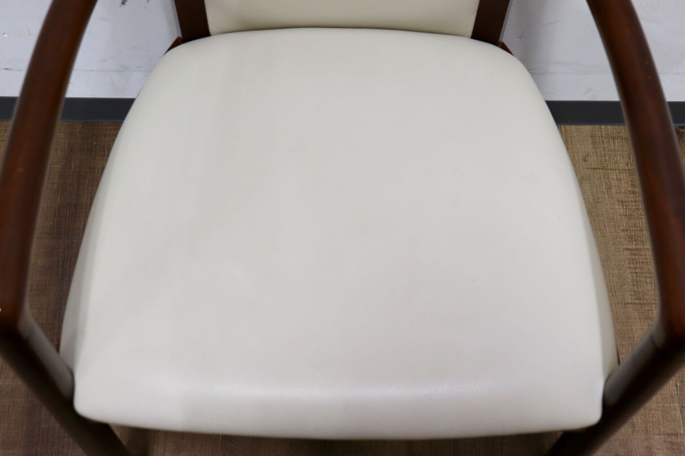 GMHH416B○モリシゲ / MORISHIGE アームチェア ダイニングチェア 食卓椅子 椅子 本革 IDC大塚家具 最高級 モダン クラシック