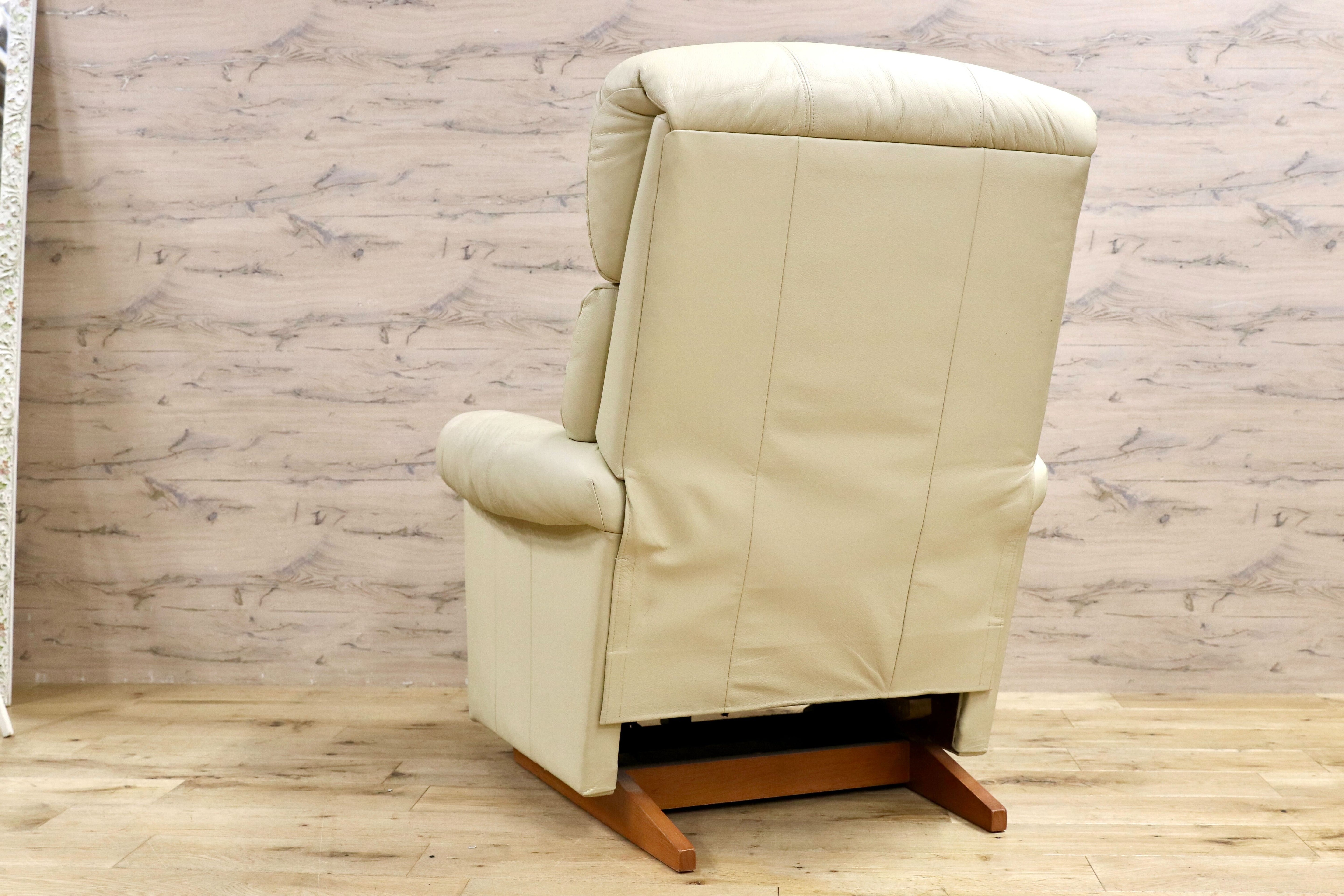 GMIS420○La-Z-Boy / レイジーボーイ リクライニングチェア 1人掛けソファ シングルソファ 本革 クリーム色 アメリカ 横浜ダニエル取扱い