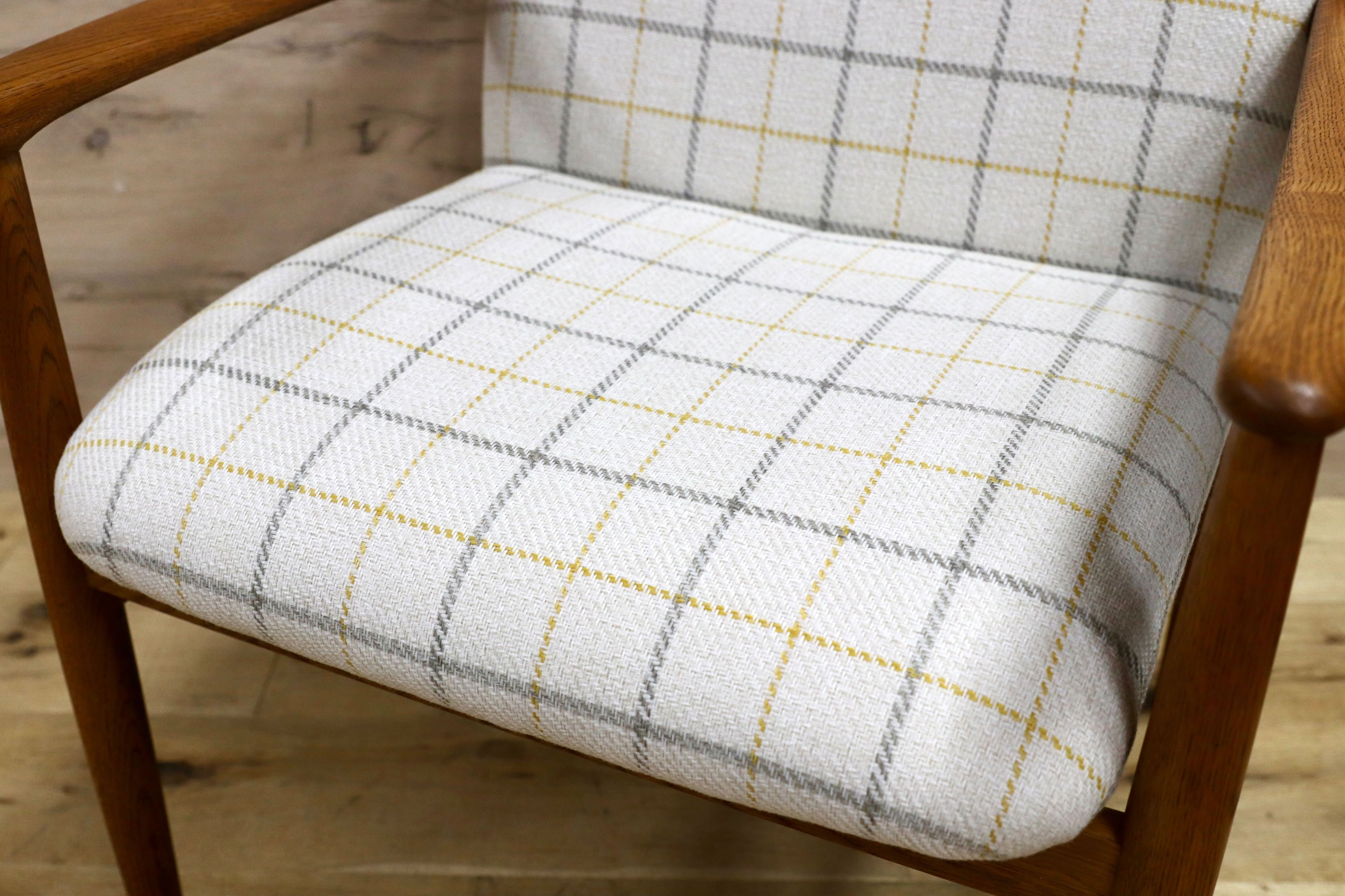 GMHK3C○オールドカリモク karimoku アームチェア 椅子 ラウンジチェア ダイニングチェア 楢無垢材 北欧スタイル ヴィンテージ リペア済