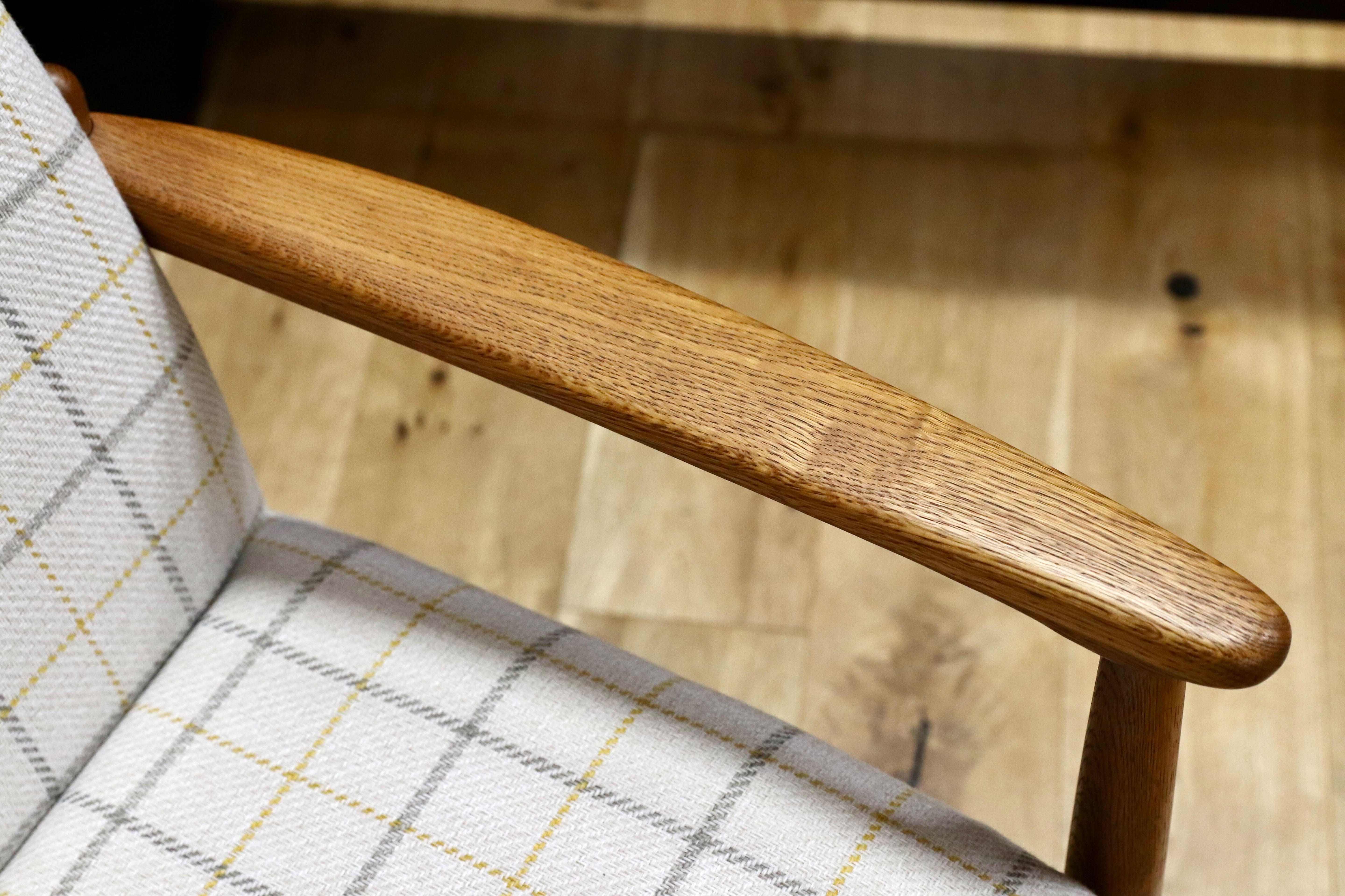 GMHK3C○オールドカリモク karimoku アームチェア 椅子 ラウンジチェア ダイニングチェア 楢無垢材 北欧スタイル ヴィンテージ リペア済