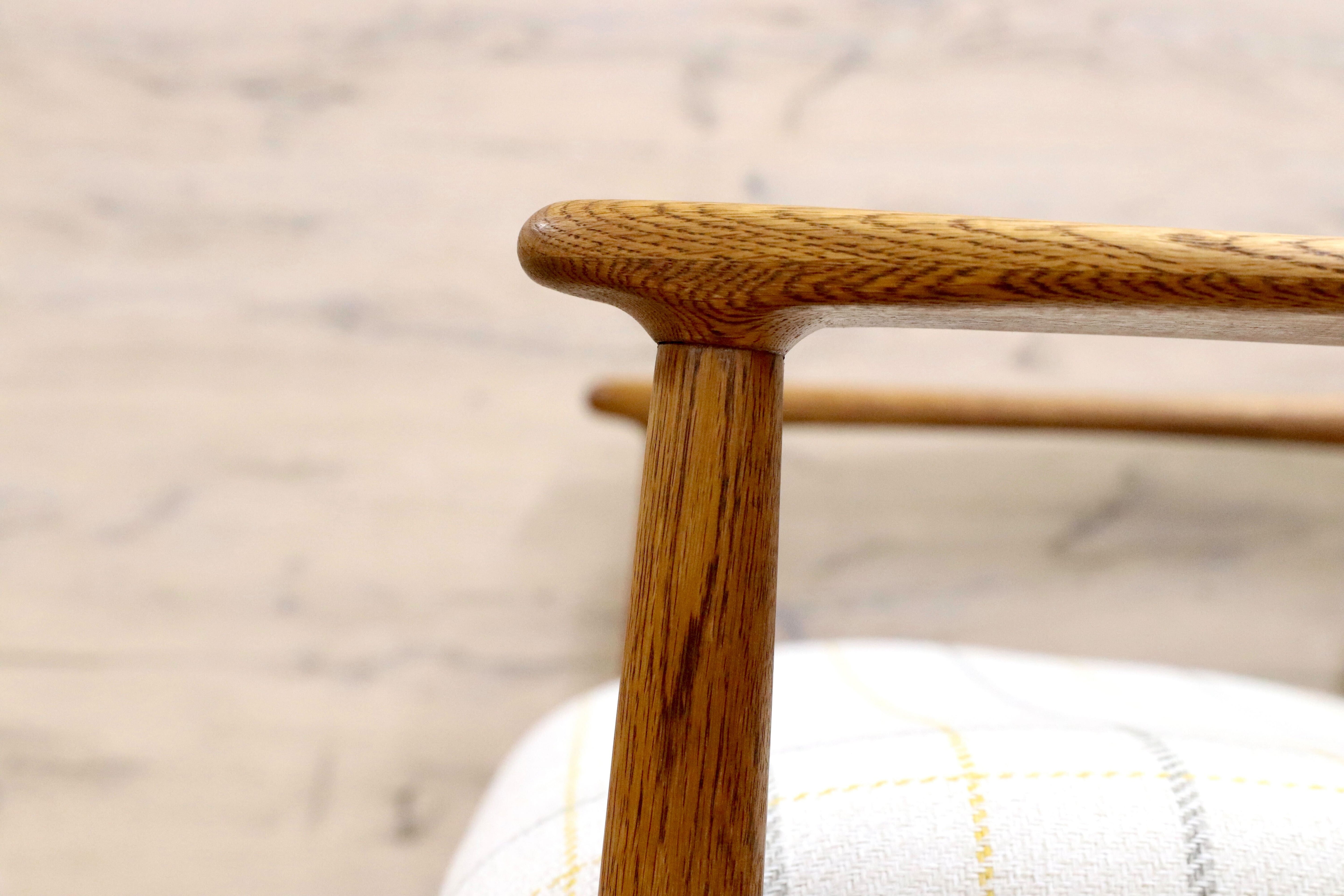 GMHK3C○オールドカリモク karimoku アームチェア 椅子 ラウンジチェア ダイニングチェア 楢無垢材 北欧スタイル ヴィンテージ リペア済