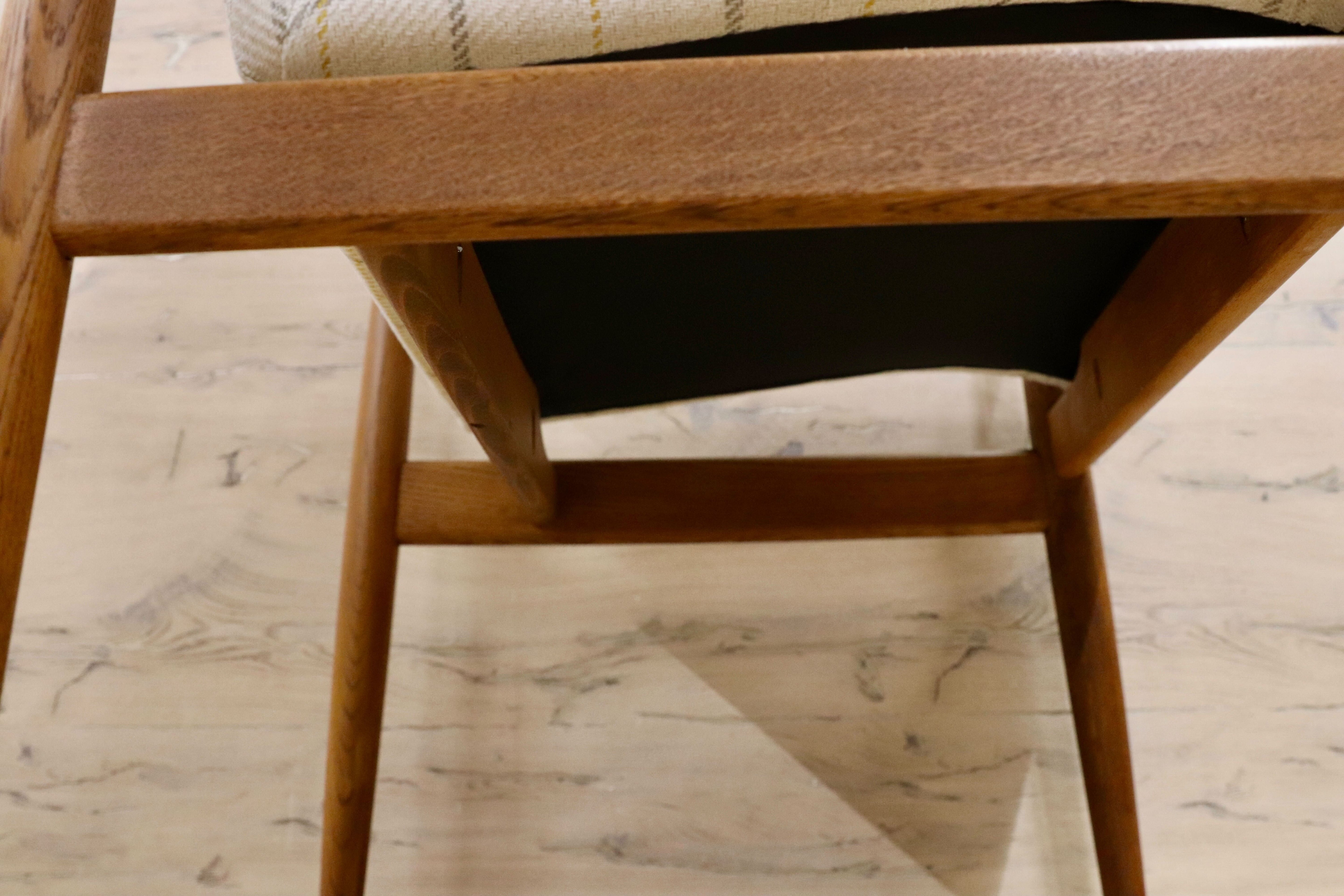 GMHK3C○オールドカリモク karimoku アームチェア 椅子 ラウンジチェア ダイニングチェア 楢無垢材 北欧スタイル ヴィンテージ リペア済