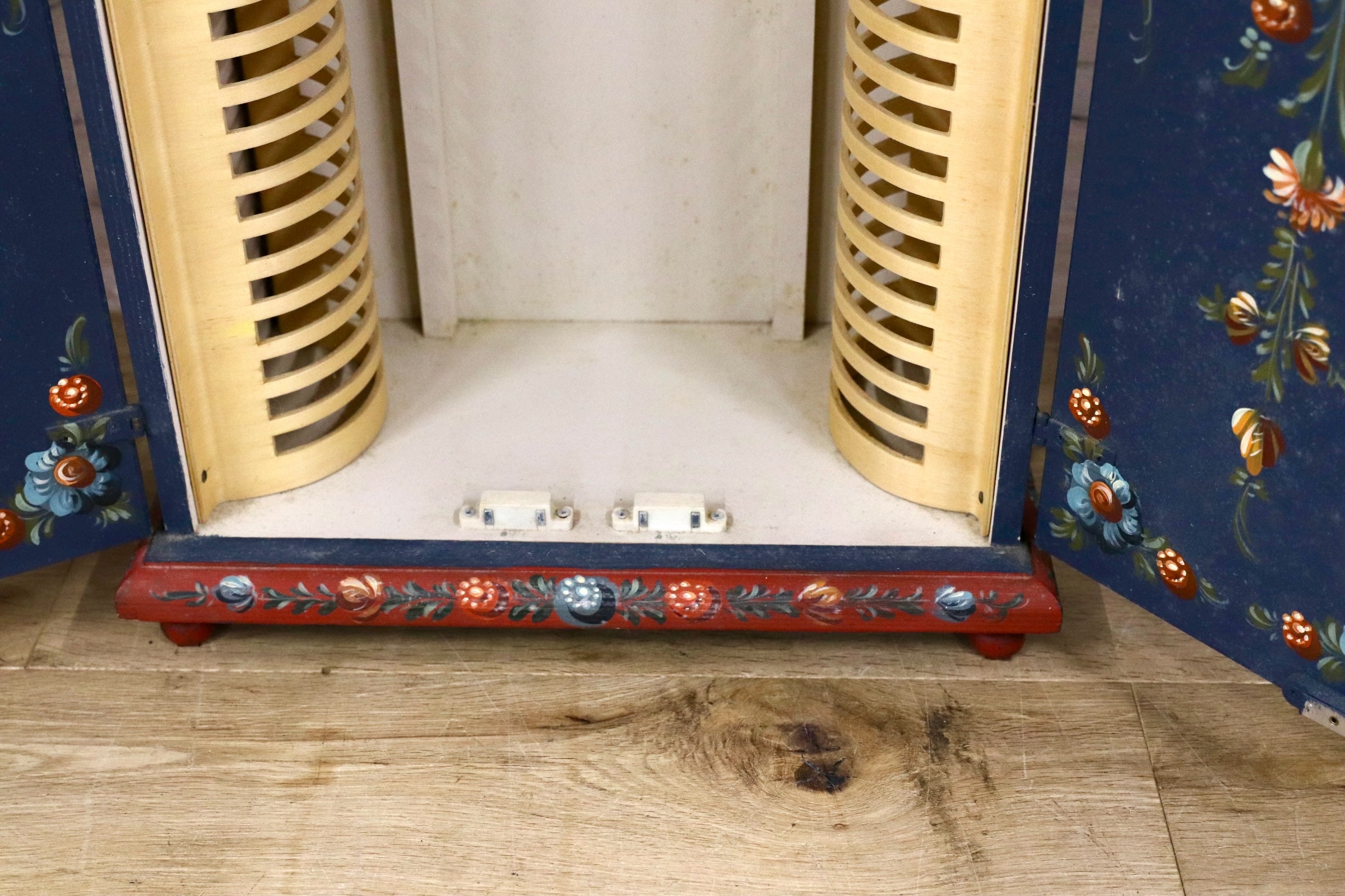 GMJH48○オランダ製 Hindeloopen / ヒンデローペン ハンドペイント CDラック キャビネット シャビー アンティーク 民芸家具 稀少