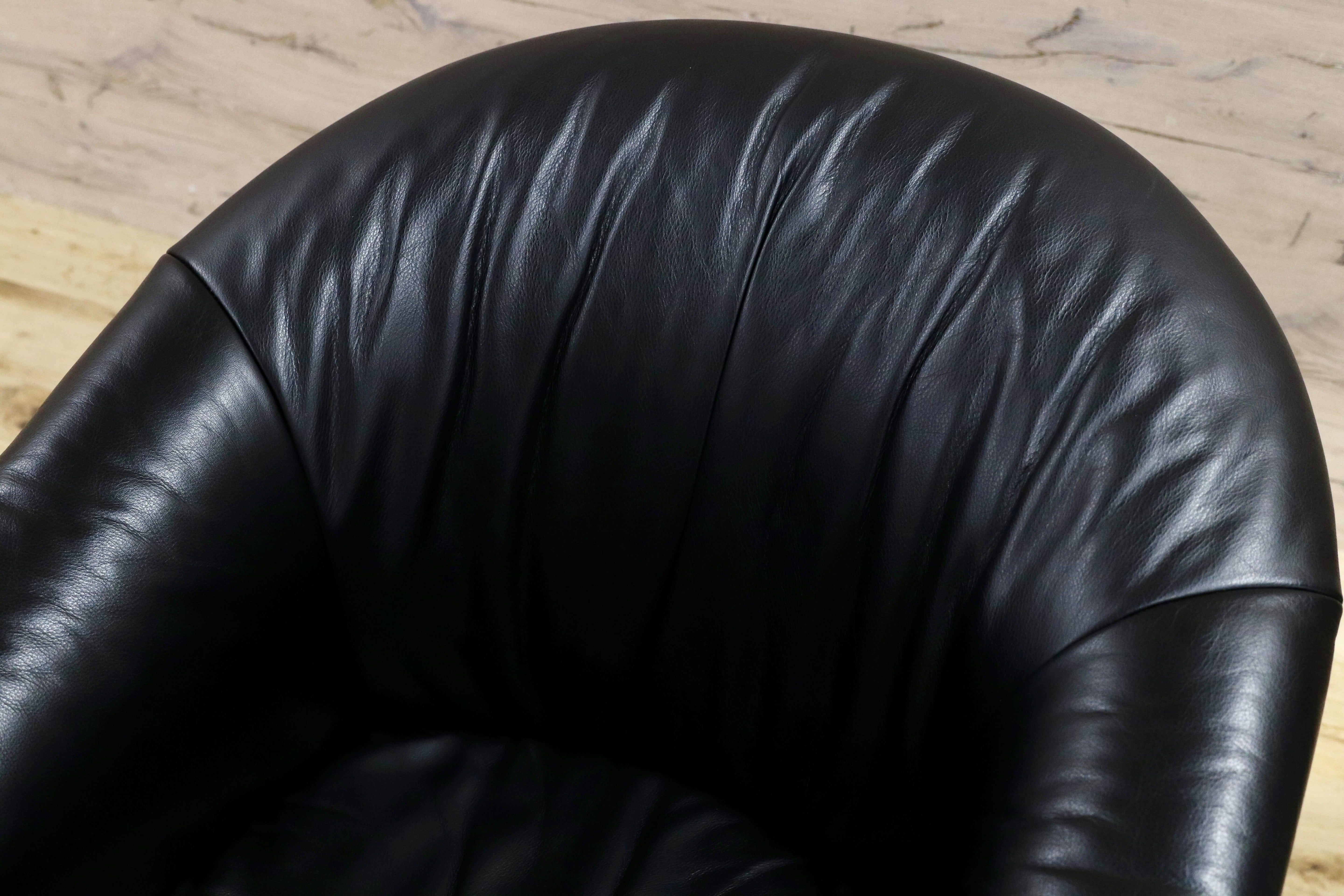 GMHN385C○HUKLA / フクラ 1人掛けソファ ラウンジチェア パーソナルチェア 黒 総革 IDC大塚家具 デザイナーズ ドイツ 約23万