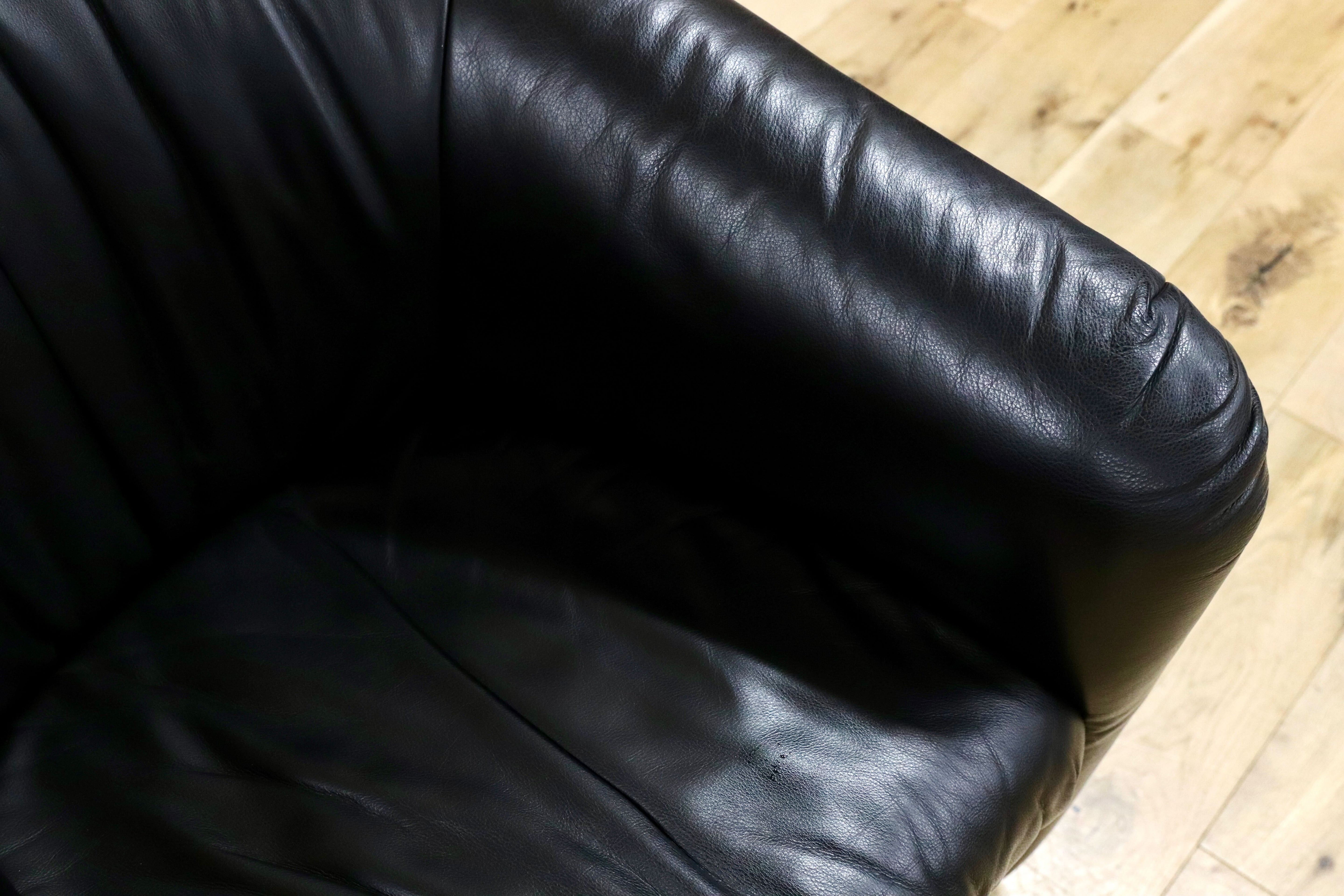 GMHN385D○HUKLA / フクラ 1人掛けソファ ラウンジチェア パーソナルチェア 黒 総革 IDC大塚家具 デザイナーズ ドイツ 約23万