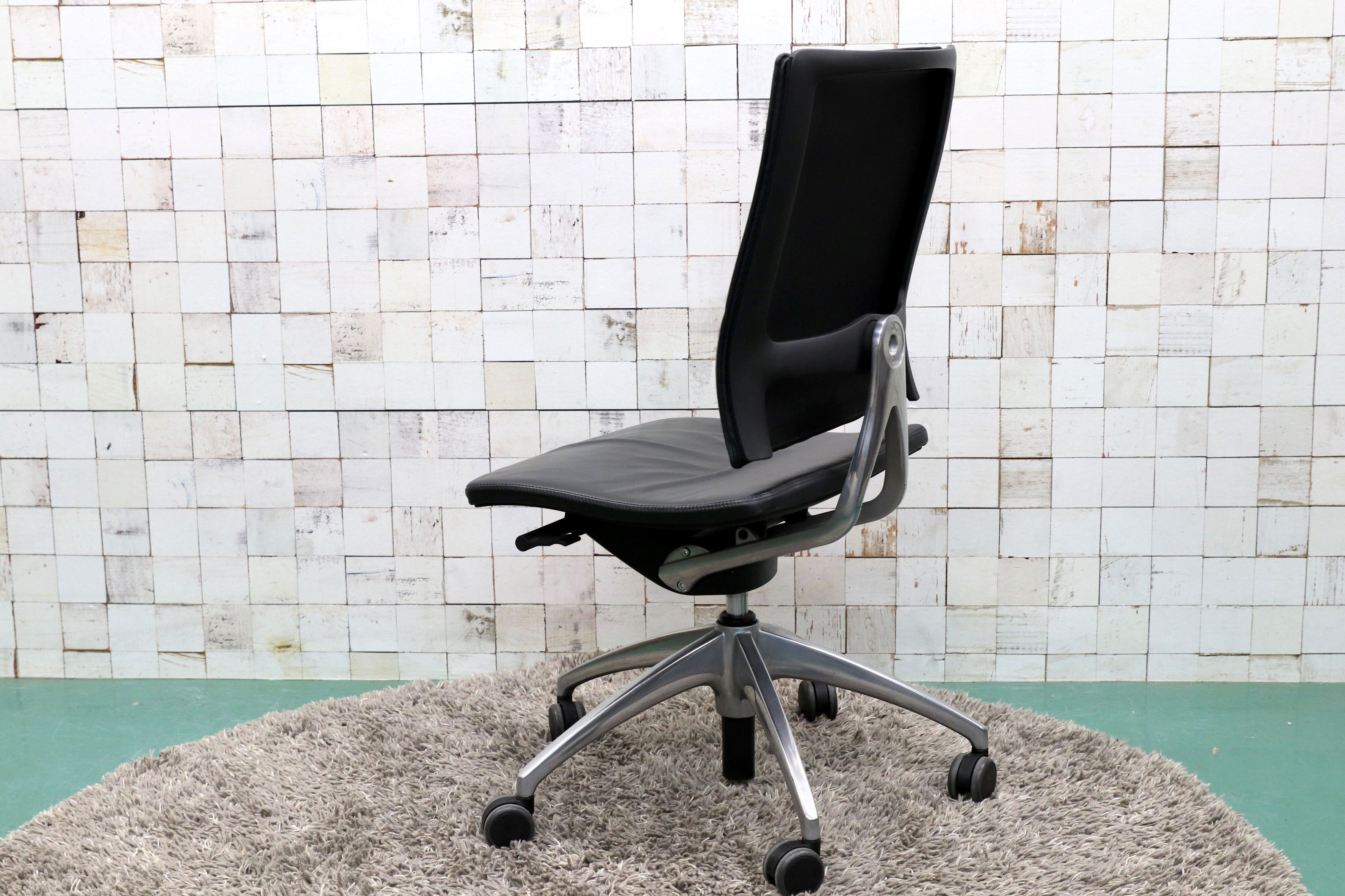 GMGF56A○sedus / セダス OPEN UP オープンアップ デスクチェア アームレス 本革 黒 書斎椅子 オフィスチェア ドイツ ヤマギワ 約30万