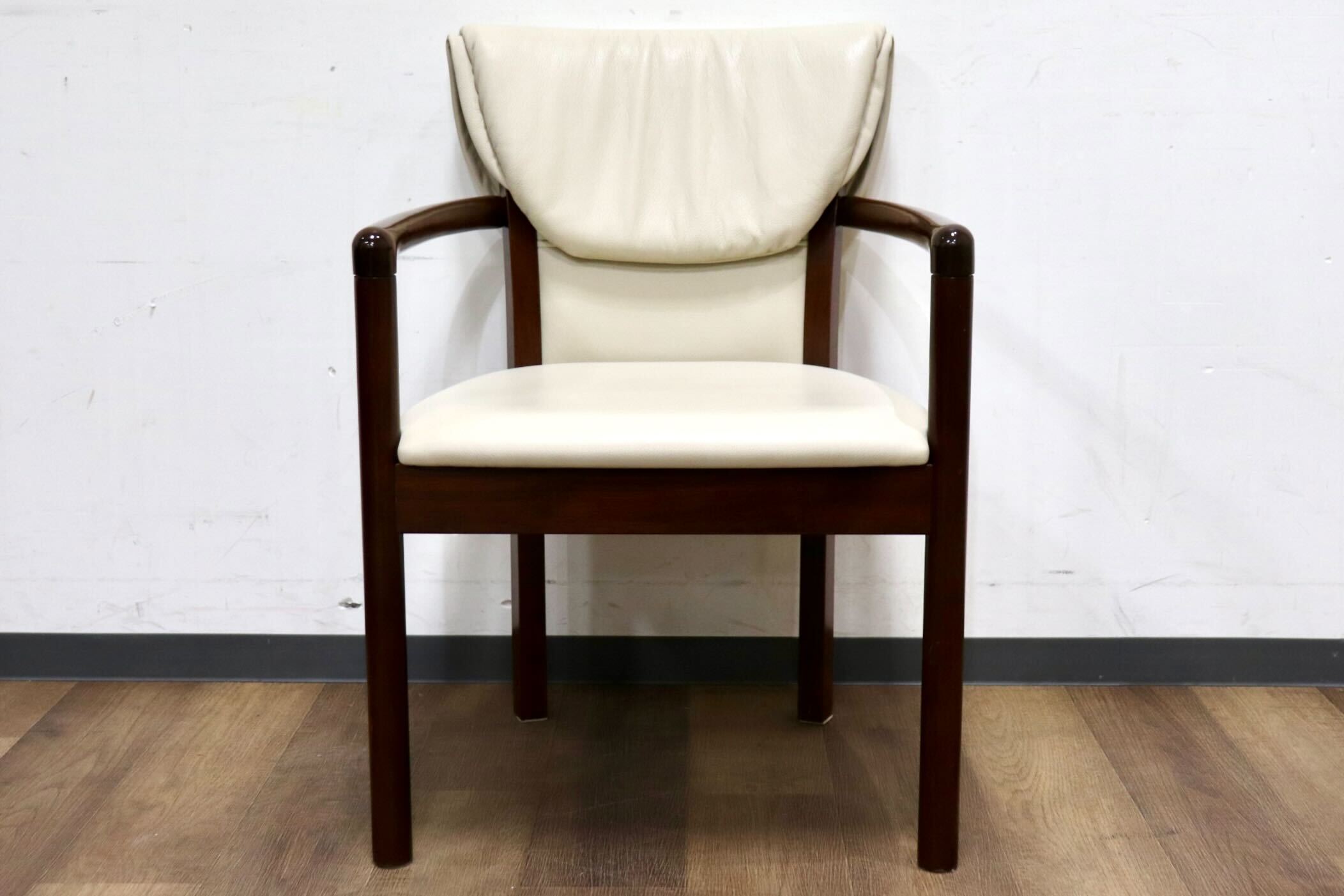 GMHH416D○モリシゲ / MORISHIGE アームチェア ダイニングチェア 食卓椅子 椅子 本革 IDC大塚家具 最高級 モダン クラシック