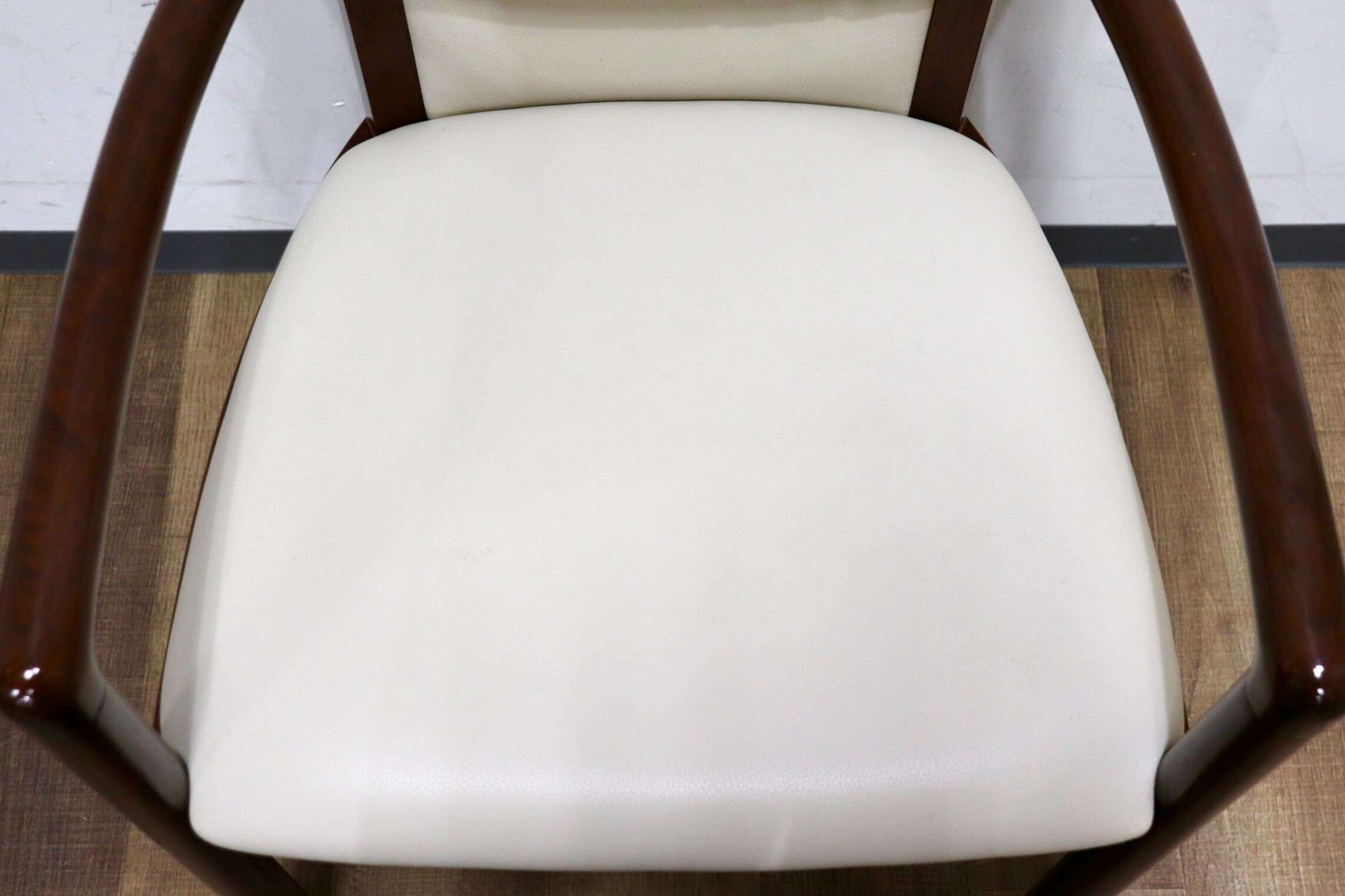 GMHH416D○モリシゲ / MORISHIGE アームチェア ダイニングチェア 食卓椅子 椅子 本革 IDC大塚家具 最高級 モダン クラシック