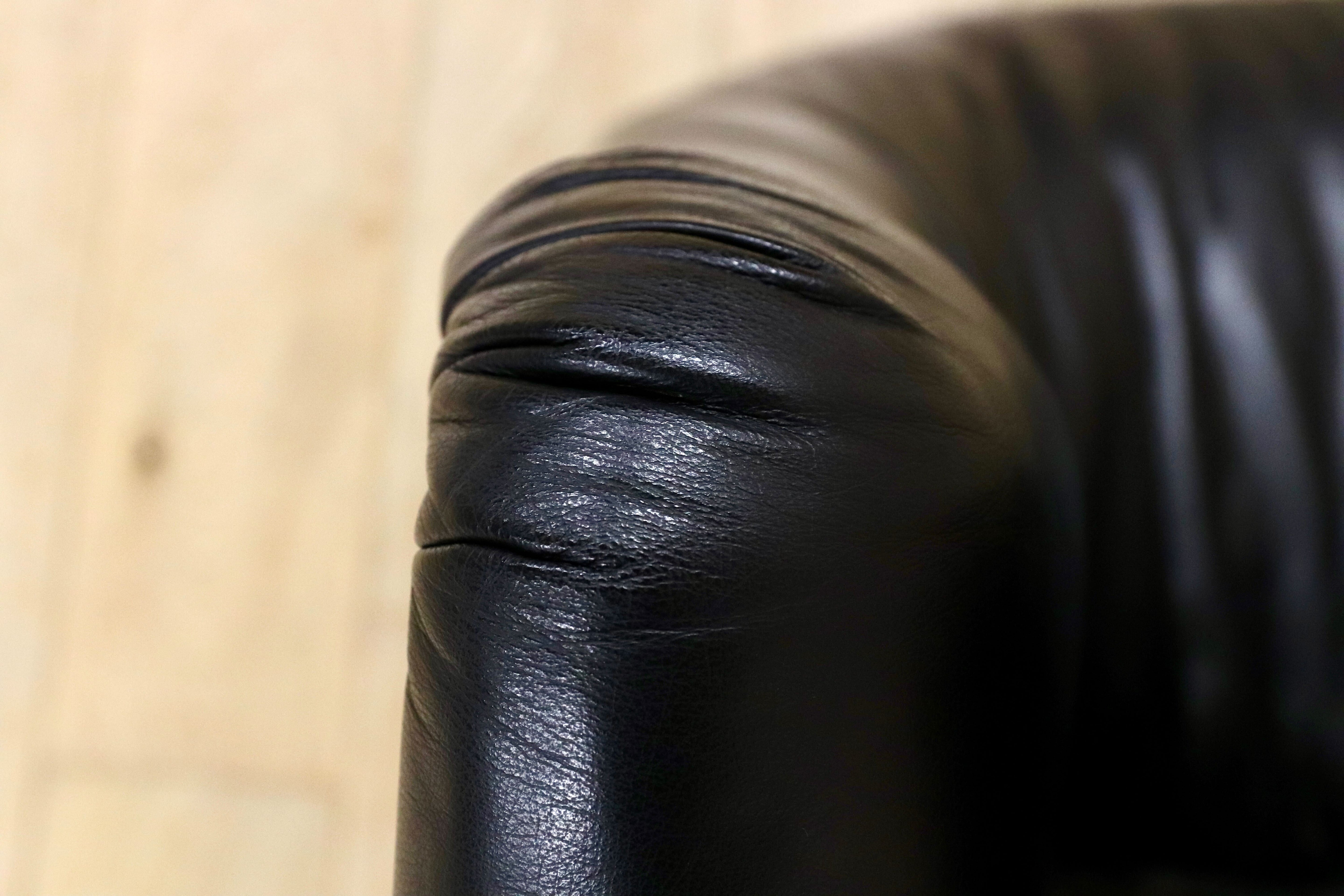 GMHN385G○HUKLA / フクラ 1人掛けソファ ラウンジチェア パーソナルチェア 黒 総革 IDC大塚家具 デザイナーズ ドイツ 約23万